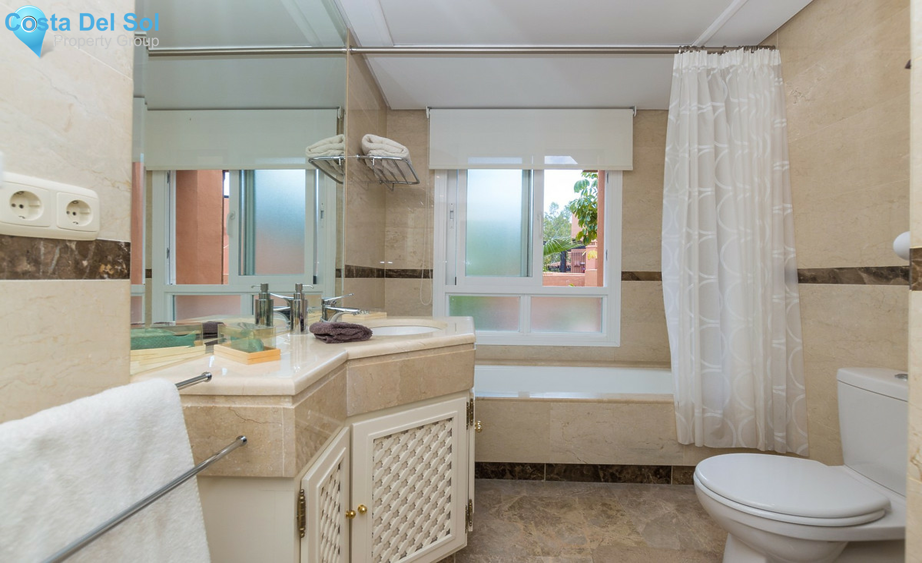 Middle Floor Apartment in Nueva Andalucía-1334099