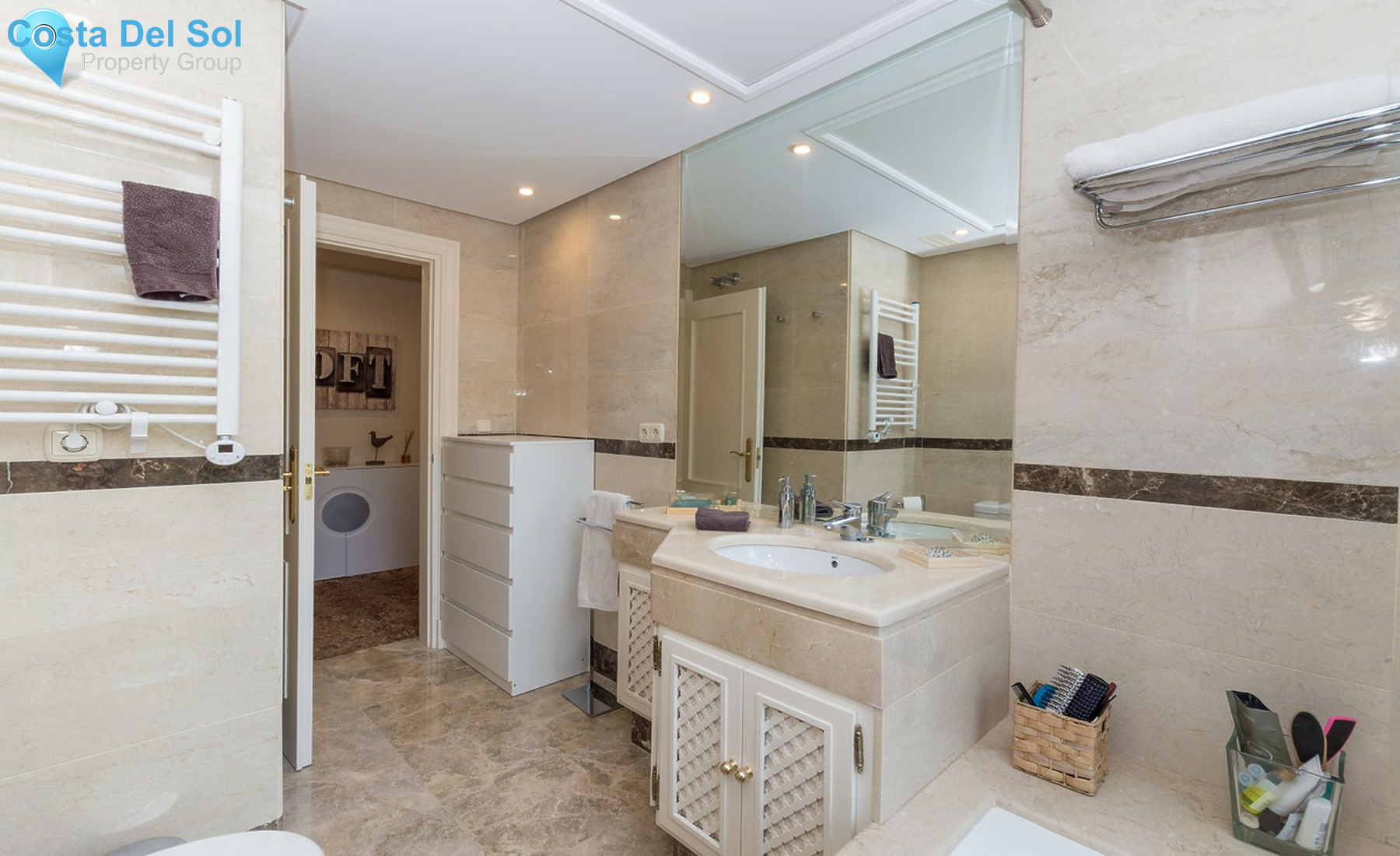 Middle Floor Apartment in Nueva Andalucía-1334100