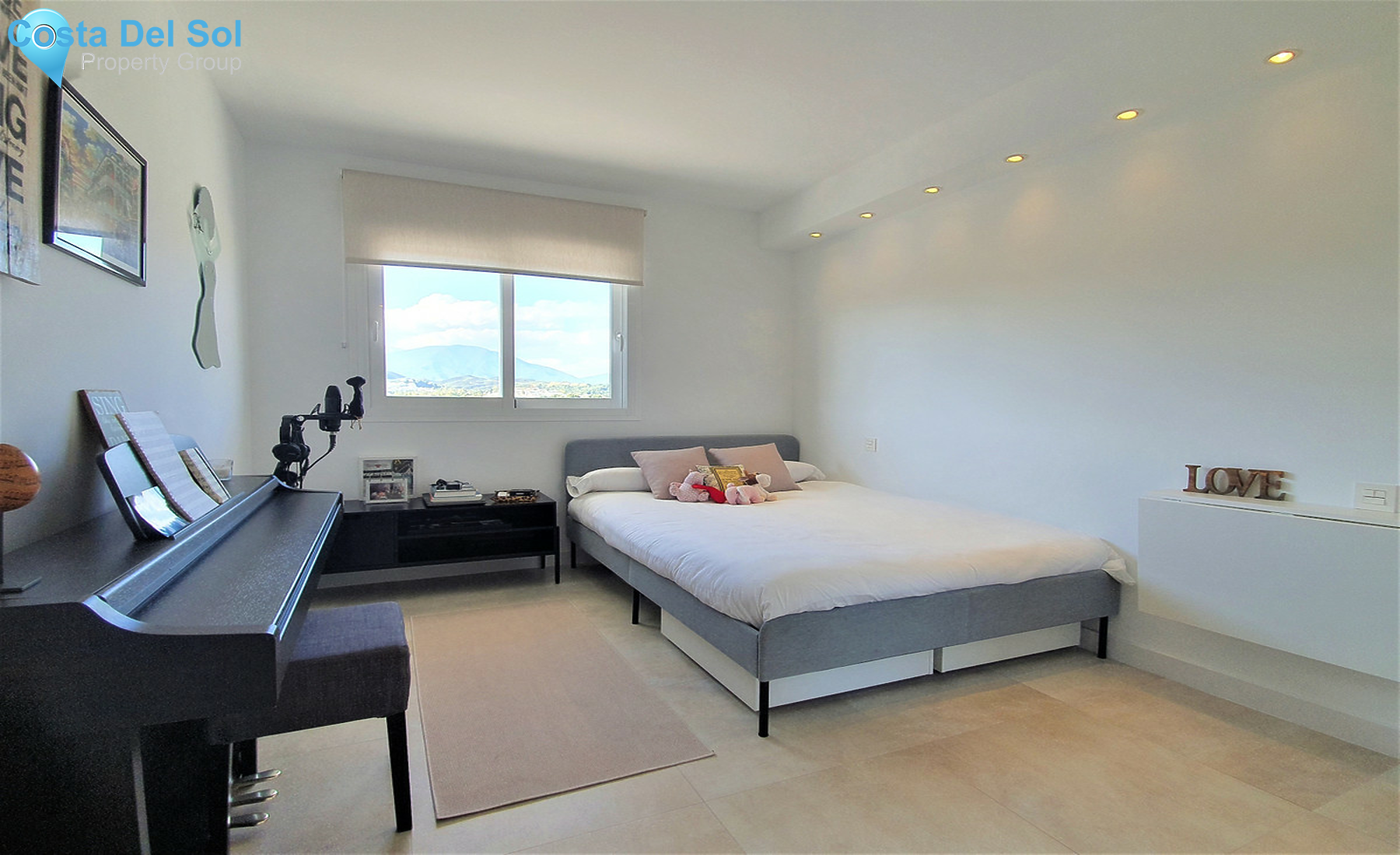 Middle Floor Apartment in Nueva Andalucía-1336573