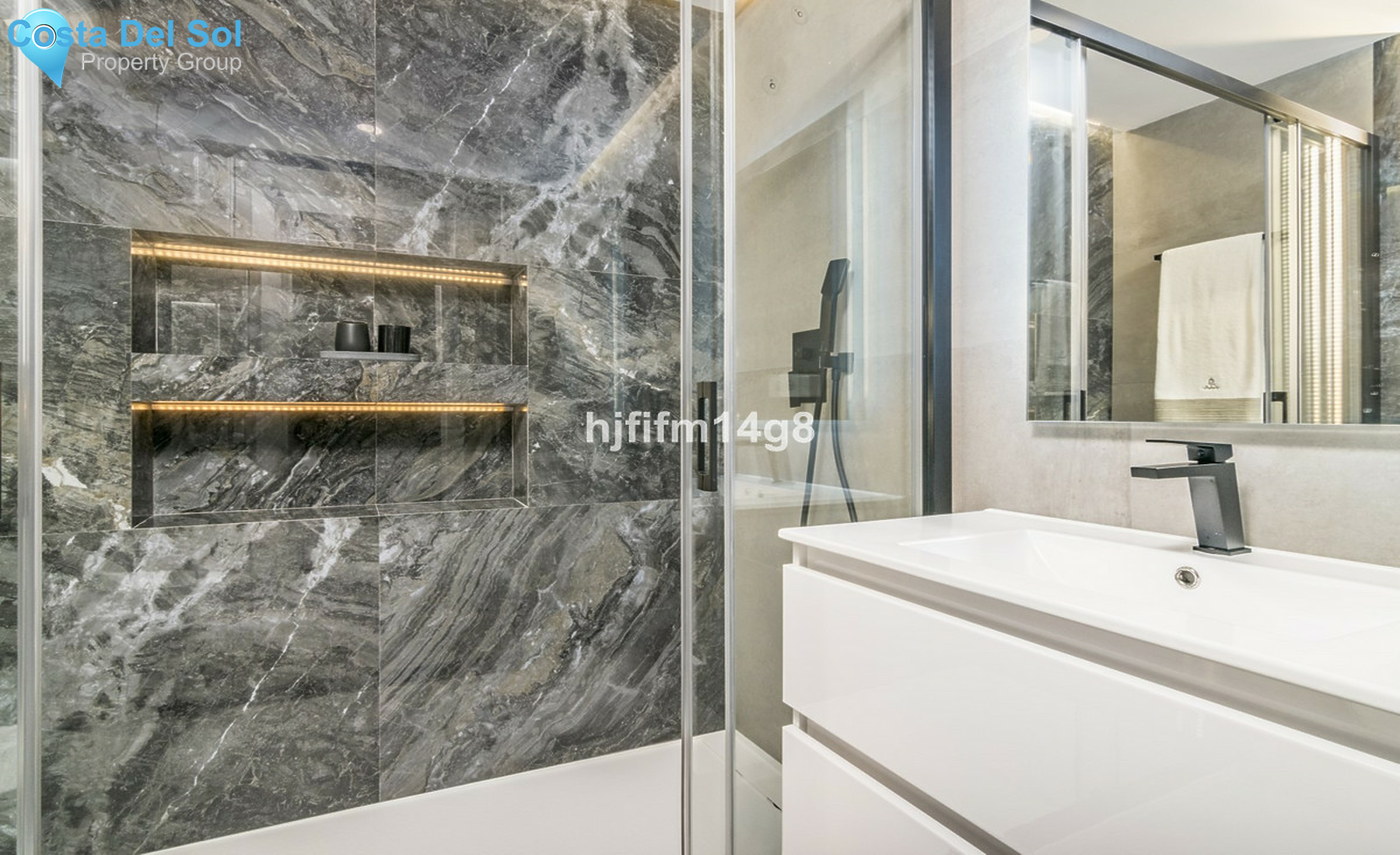 Middle Floor Apartment in Nueva Andalucía-1362067