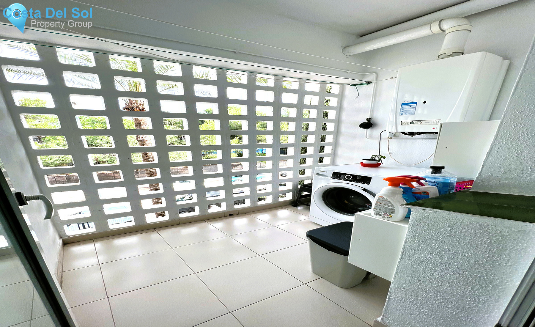 Middle Floor Apartment in Nueva Andalucía-1373846
