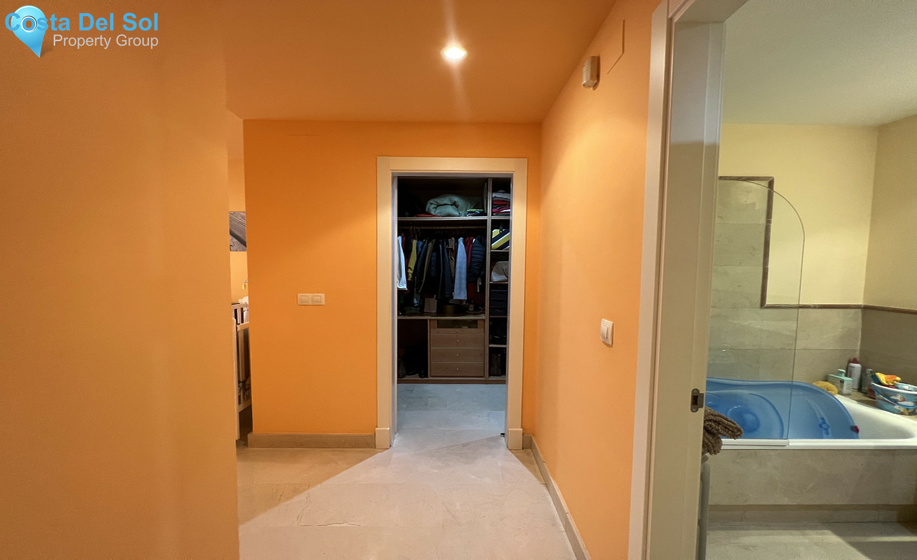 Middle Floor Apartment in Nueva Andalucía-1373848