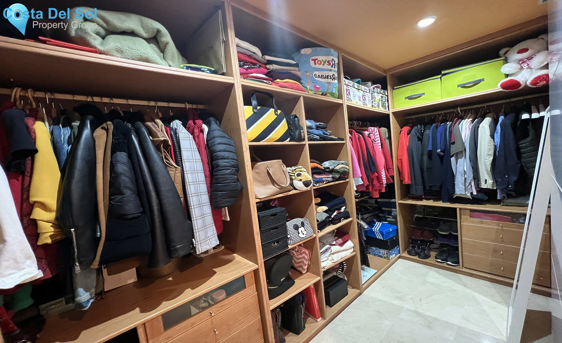 Middle Floor Apartment in Nueva Andalucía-1373854
