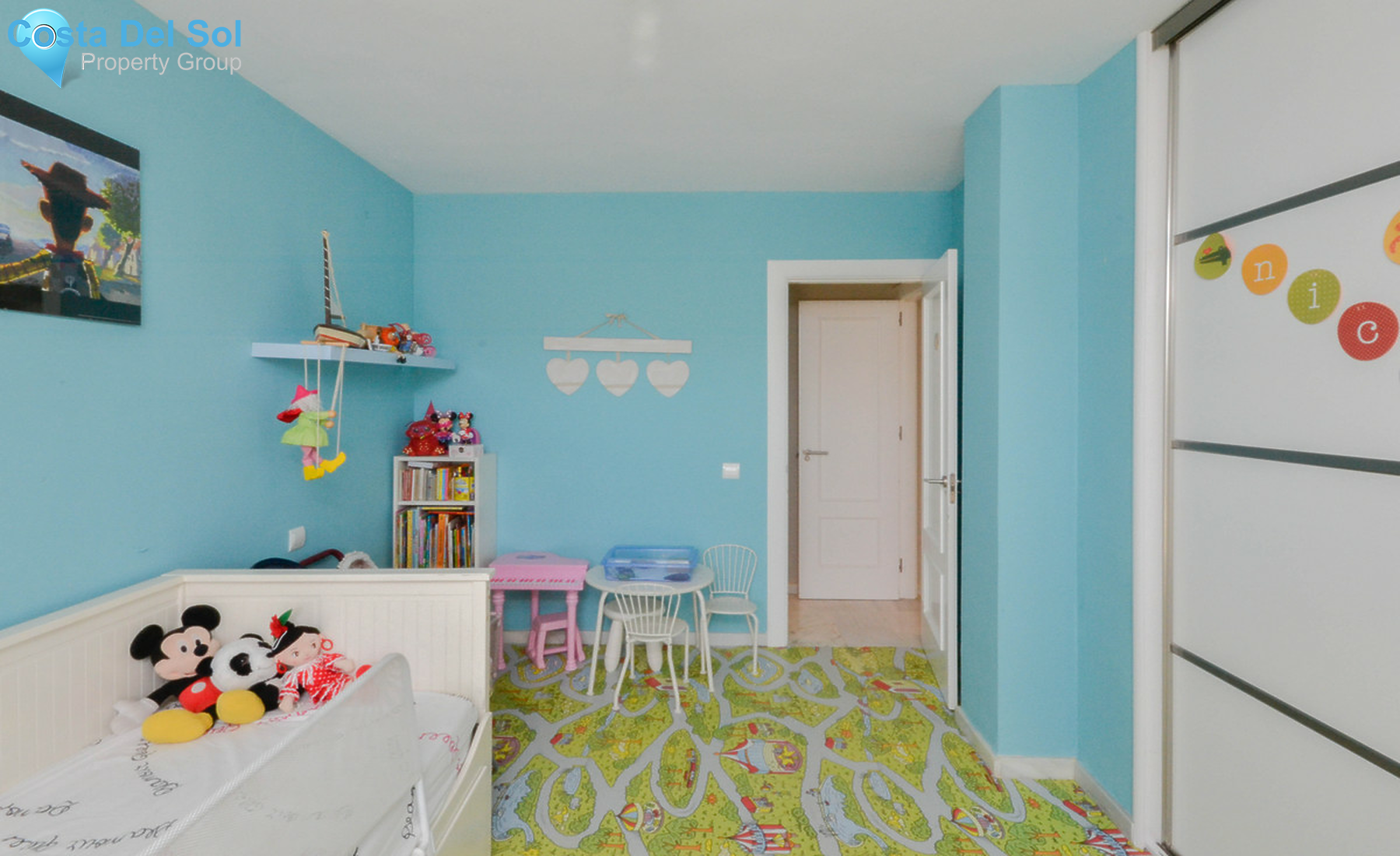 Middle Floor Apartment in Nueva Andalucía-1375243