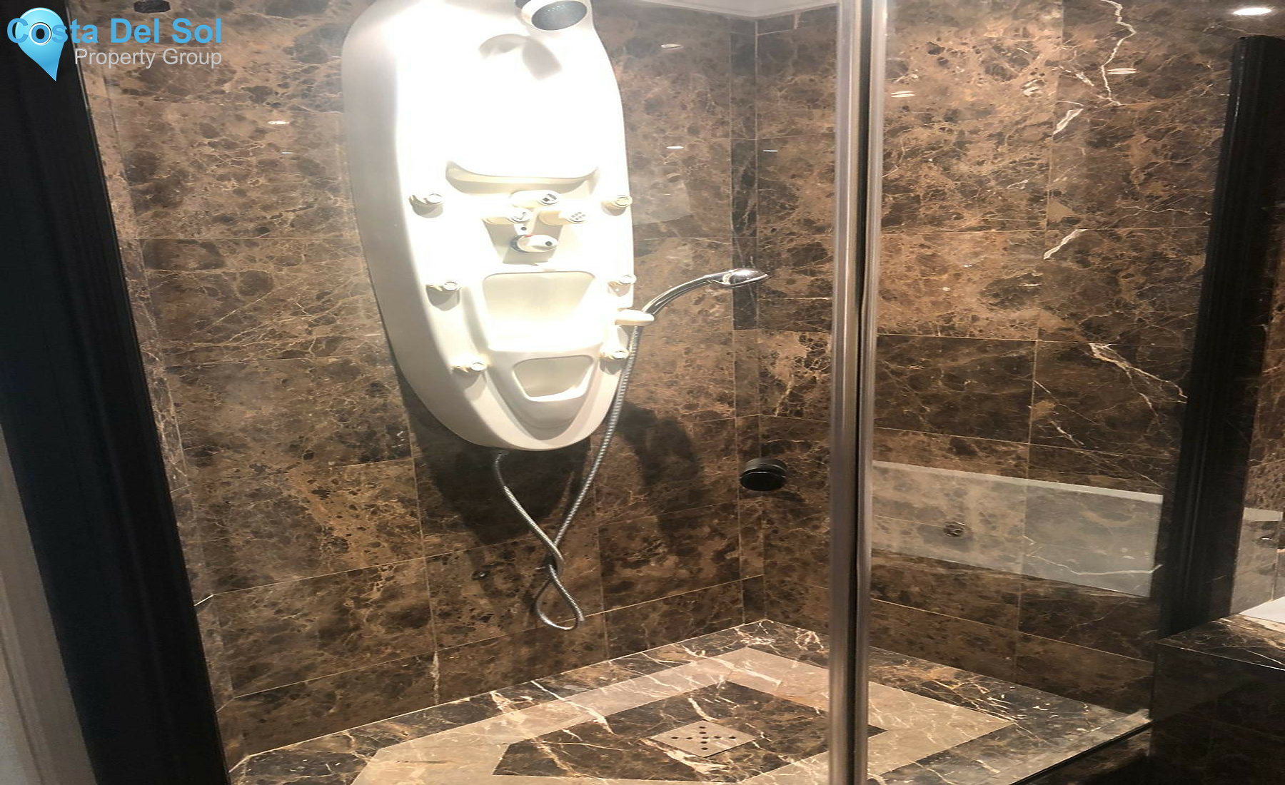 Middle Floor Apartment in Nueva Andalucía-1404111