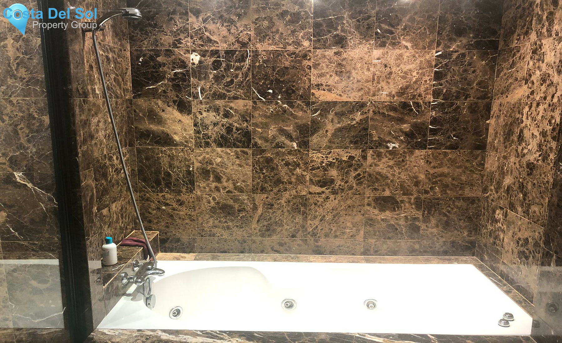 Middle Floor Apartment in Nueva Andalucía-1404114