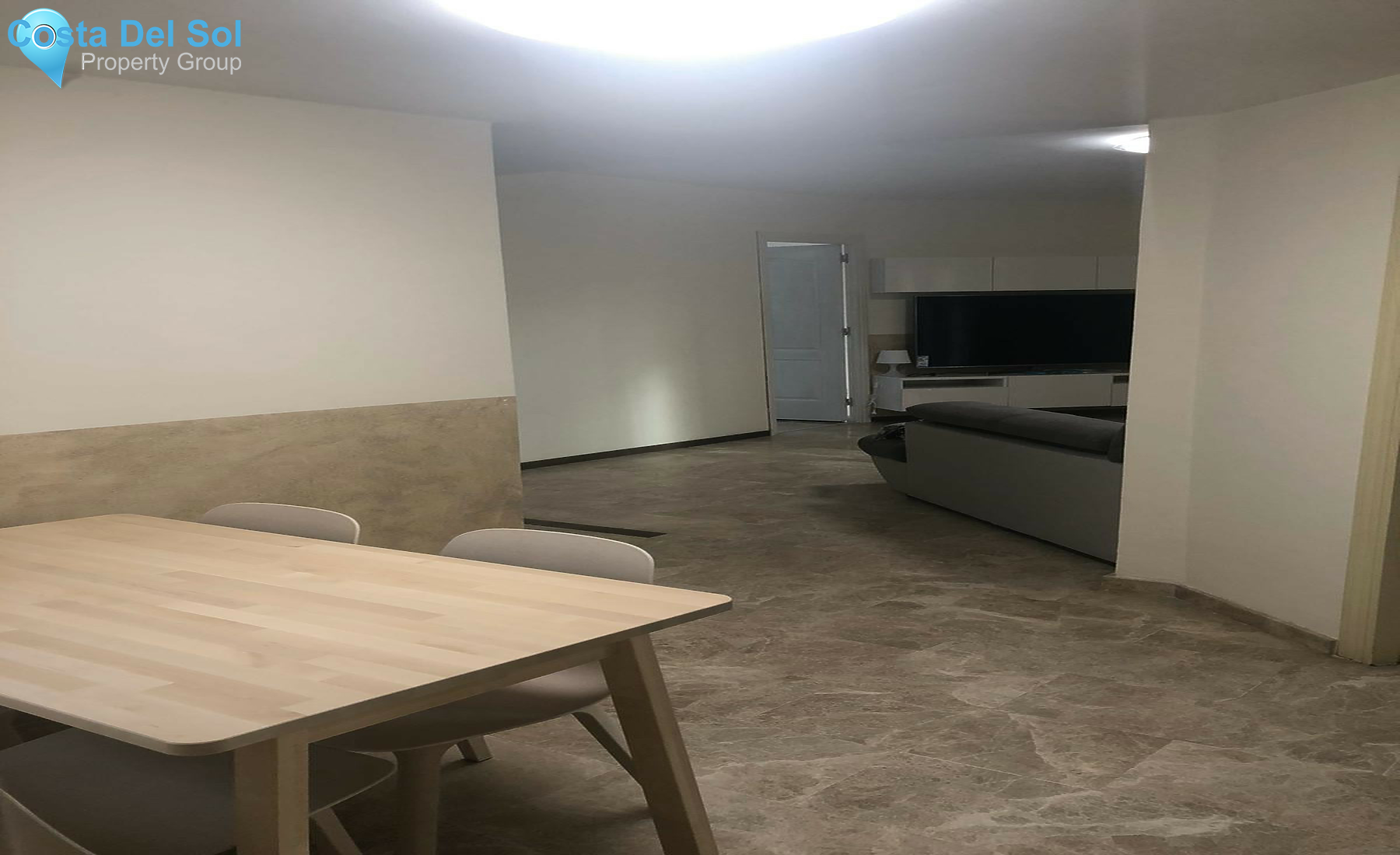 Middle Floor Apartment in Nueva Andalucía-1404119