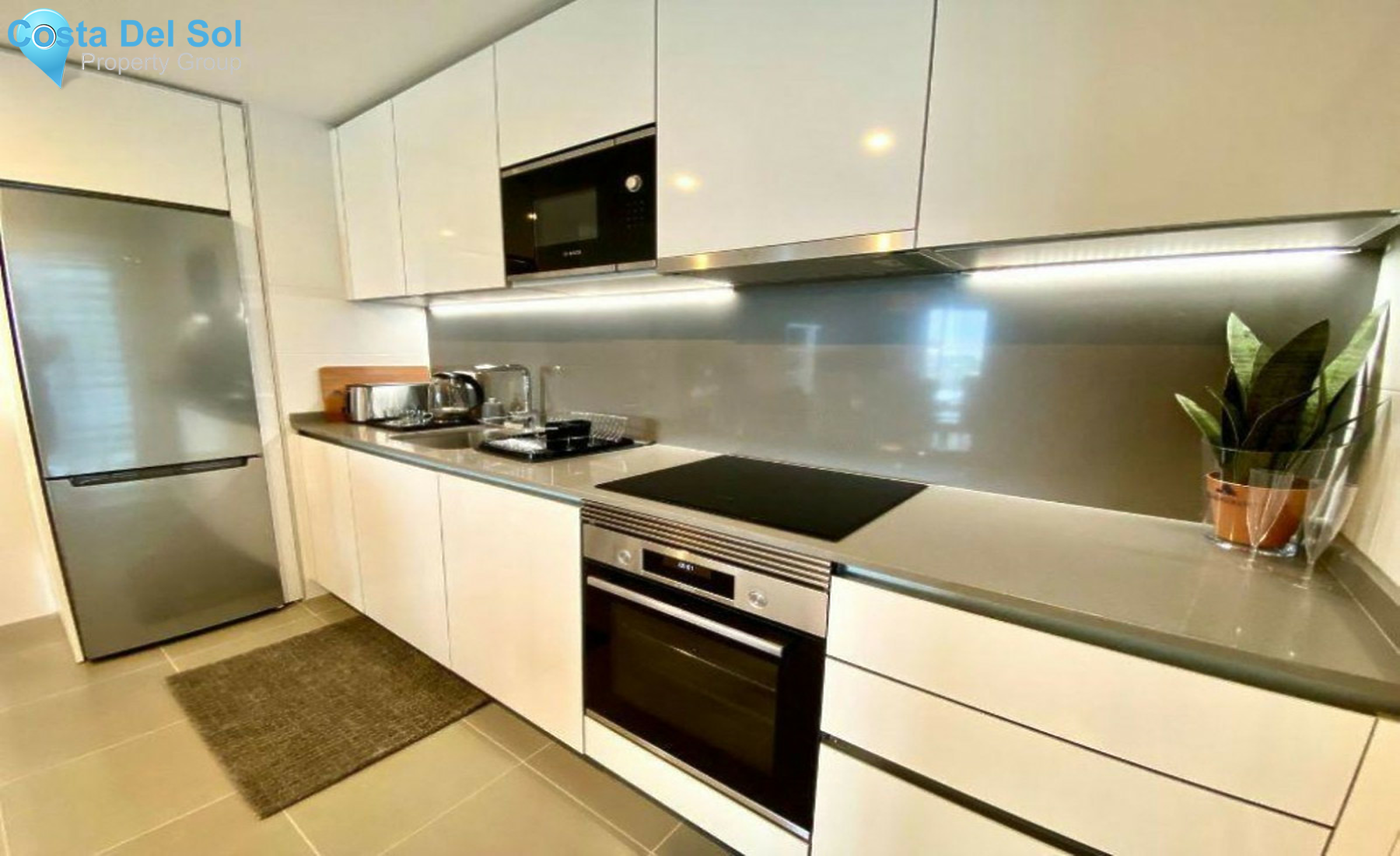 Middle Floor Apartment in Nueva Andalucía-1406688