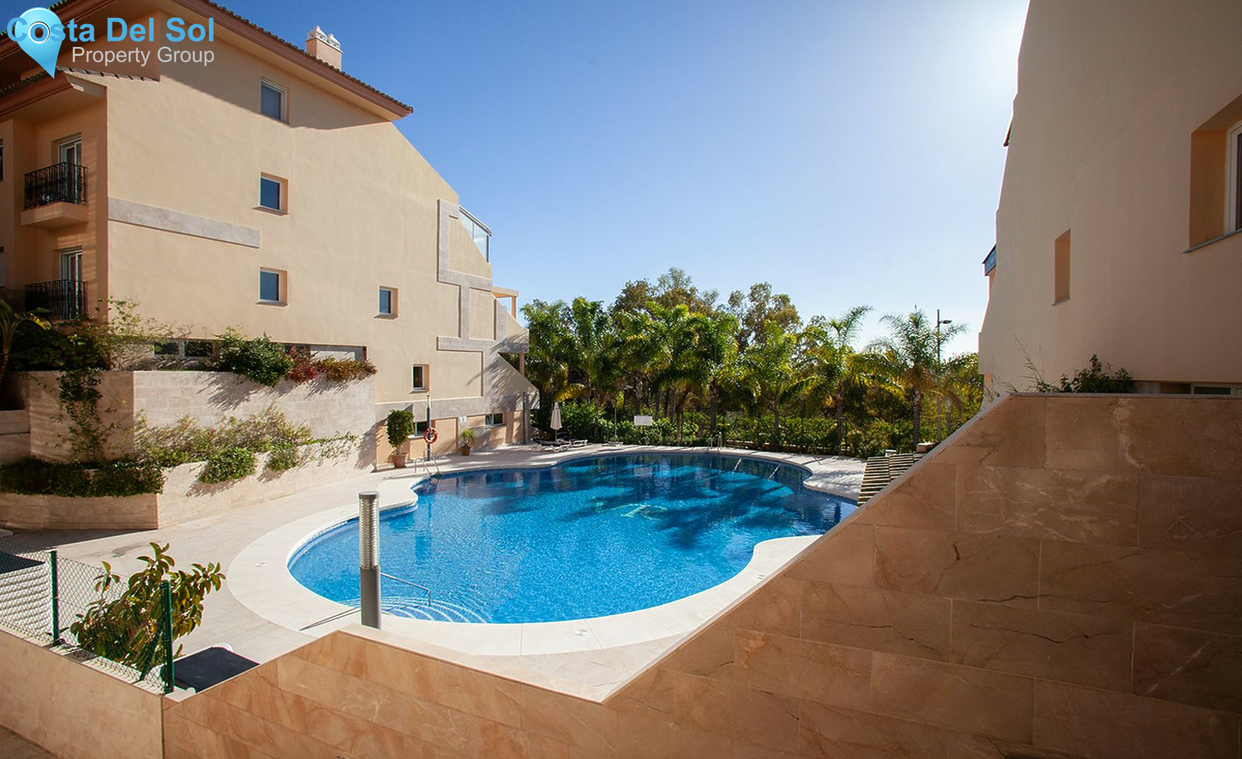 Middle Floor Apartment in Nueva Andalucía-1415394