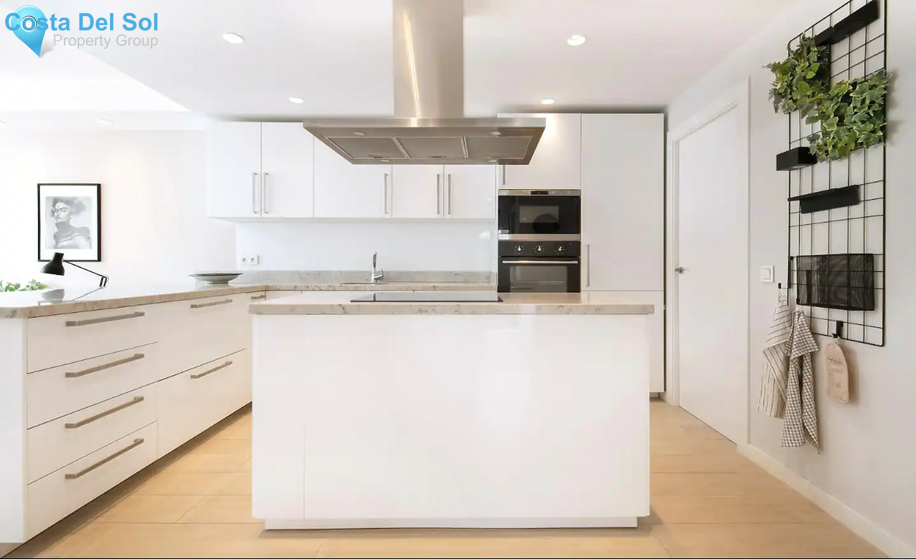 Middle Floor Apartment in Nueva Andalucía-1437602