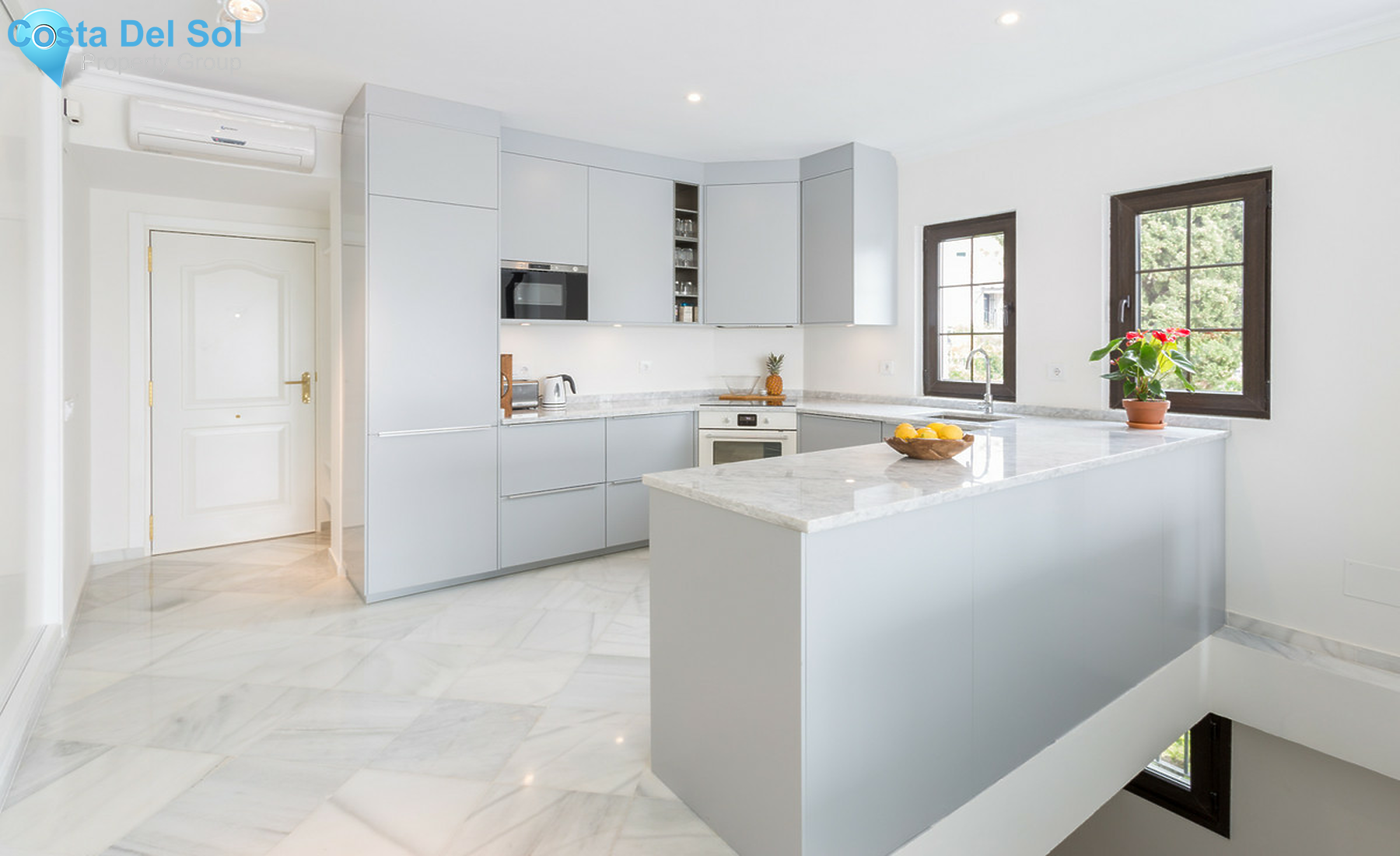 Middle Floor Apartment in Nueva Andalucía-1454868