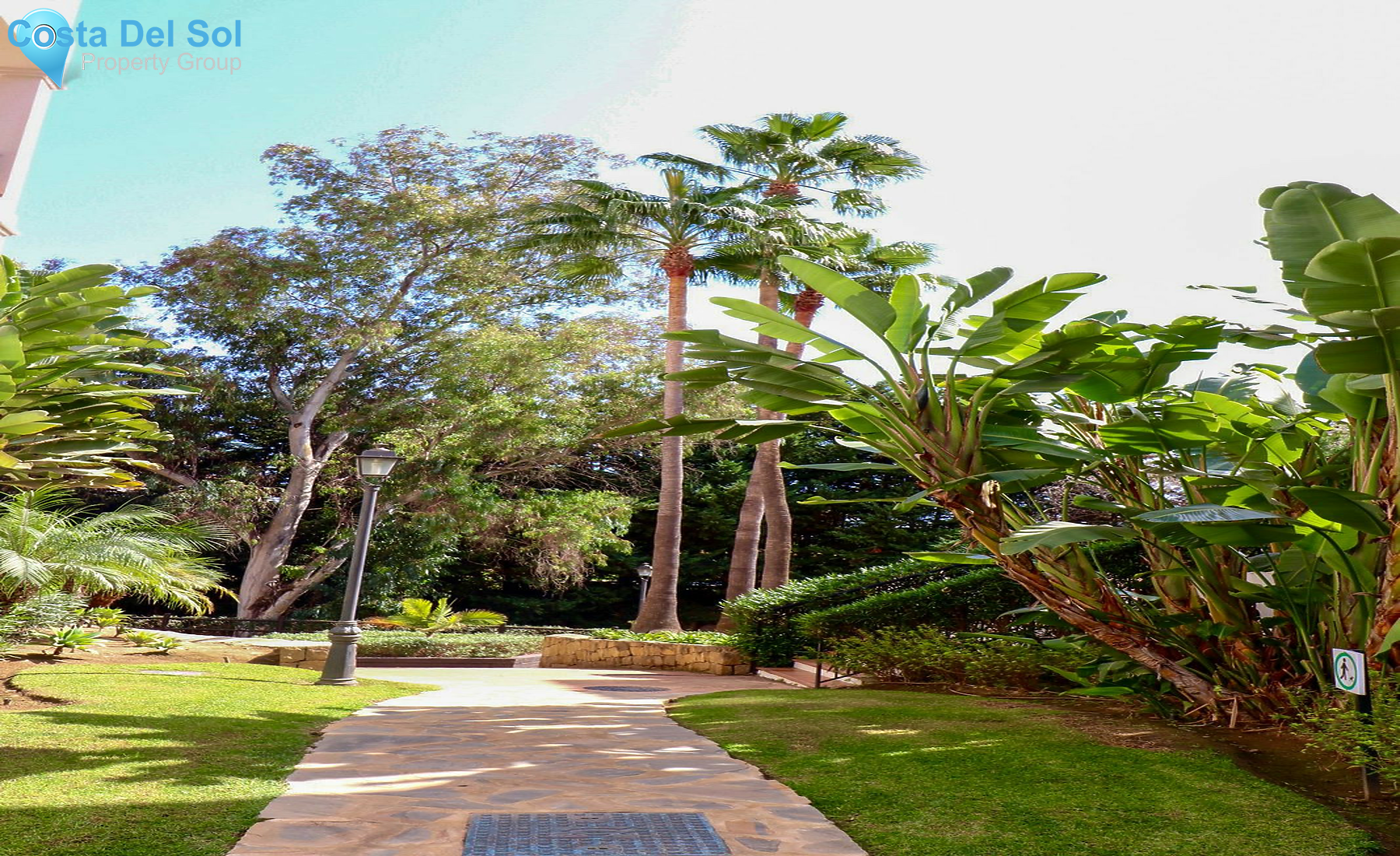 Middle Floor Apartment in Nueva Andalucía-1457029