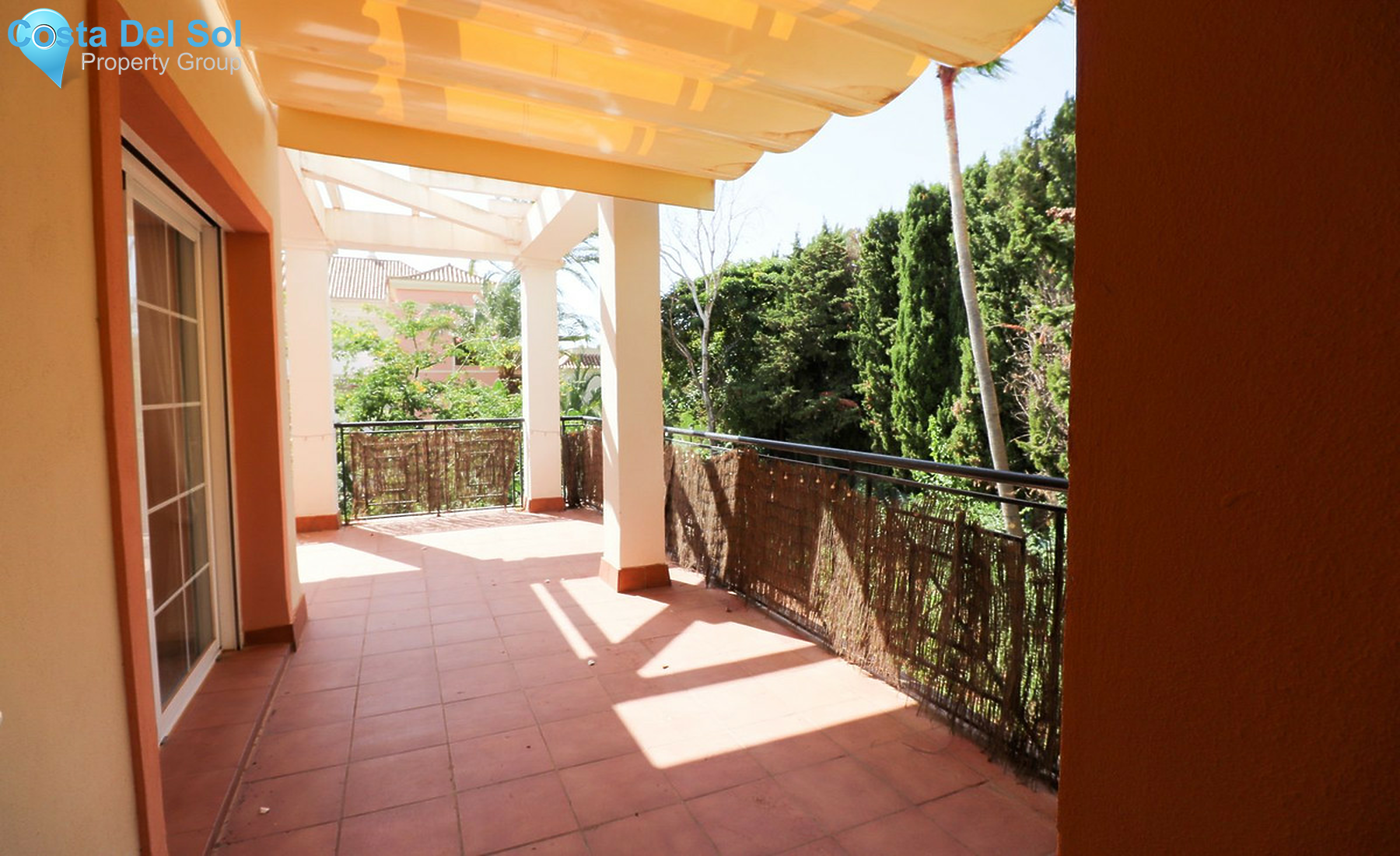Middle Floor Apartment in Nueva Andalucía-1457032