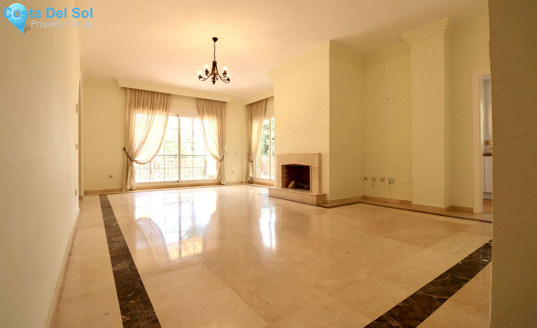 Middle Floor Apartment in Nueva Andalucía-1457018