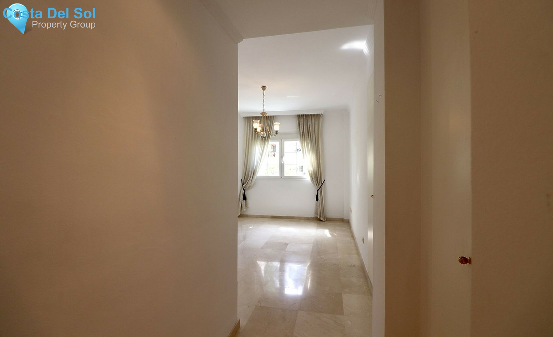 Middle Floor Apartment in Nueva Andalucía-1457023