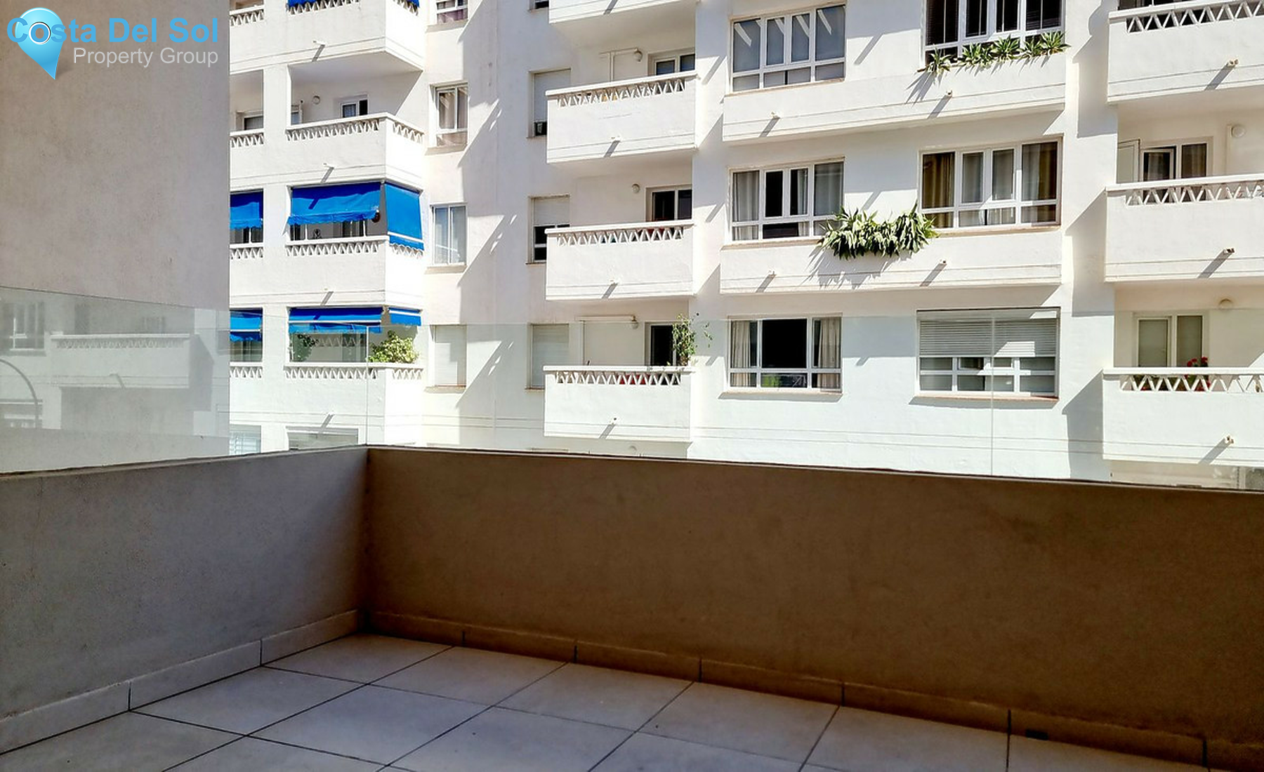 Middle Floor Apartment in Nueva Andalucía-1460748