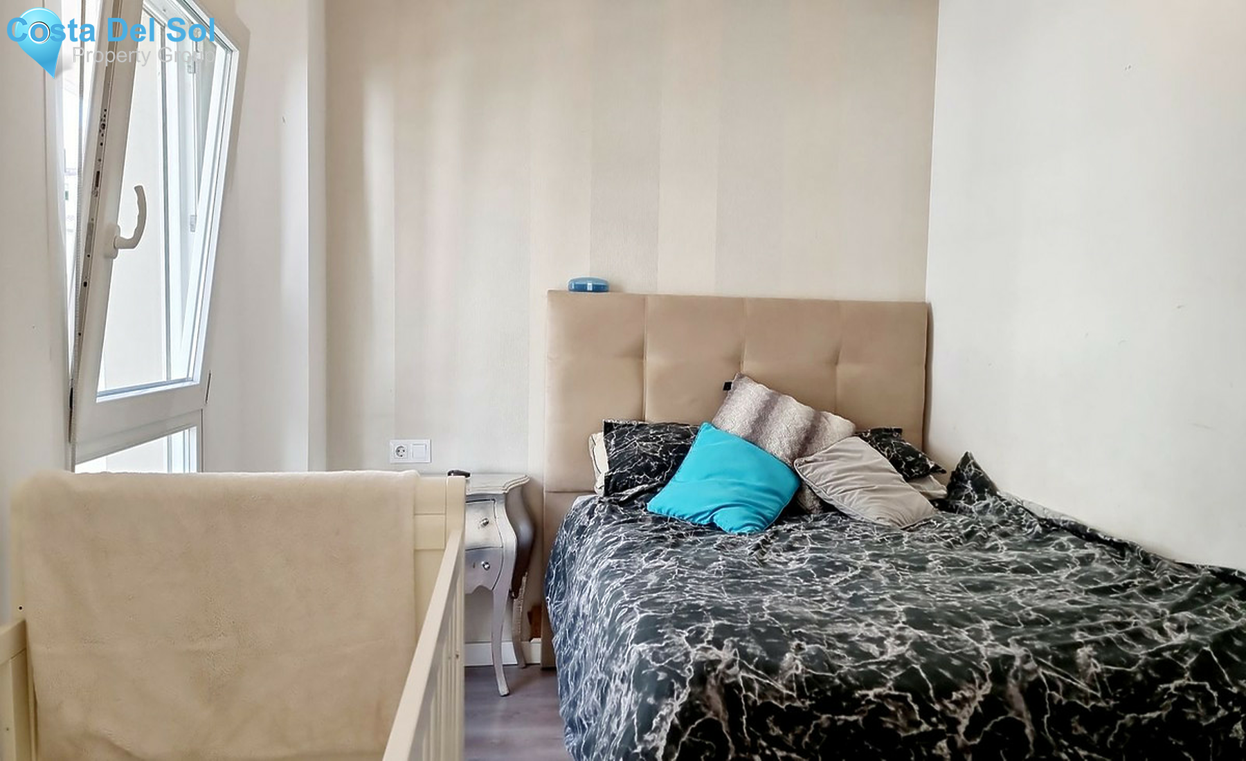 Middle Floor Apartment in Nueva Andalucía-1460752