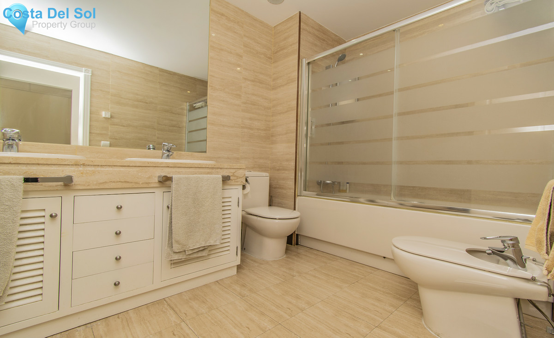 Middle Floor Apartment in Nueva Andalucía-1461509