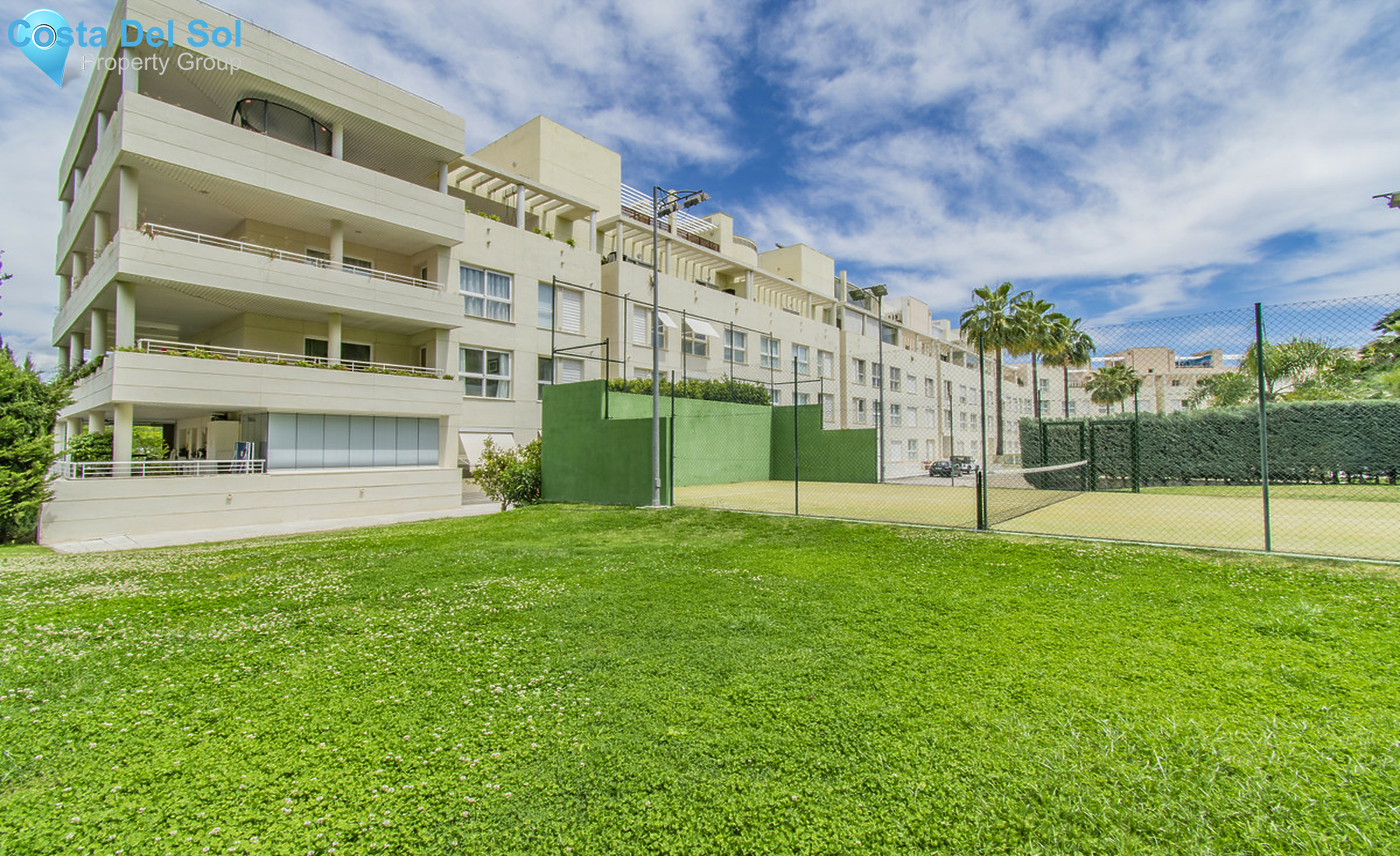 Middle Floor Apartment in Nueva Andalucía-1461510