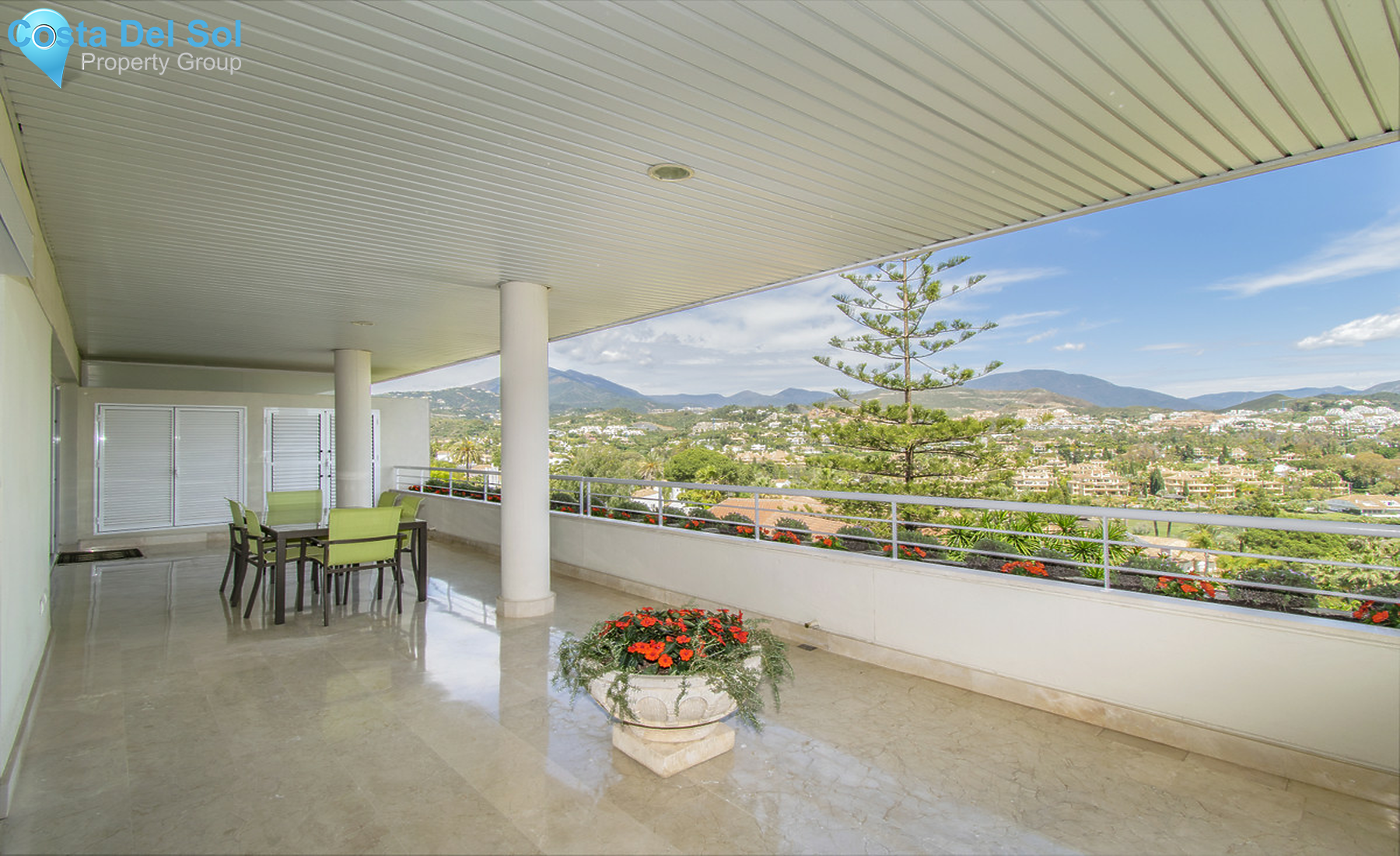 Middle Floor Apartment in Nueva Andalucía-1461495