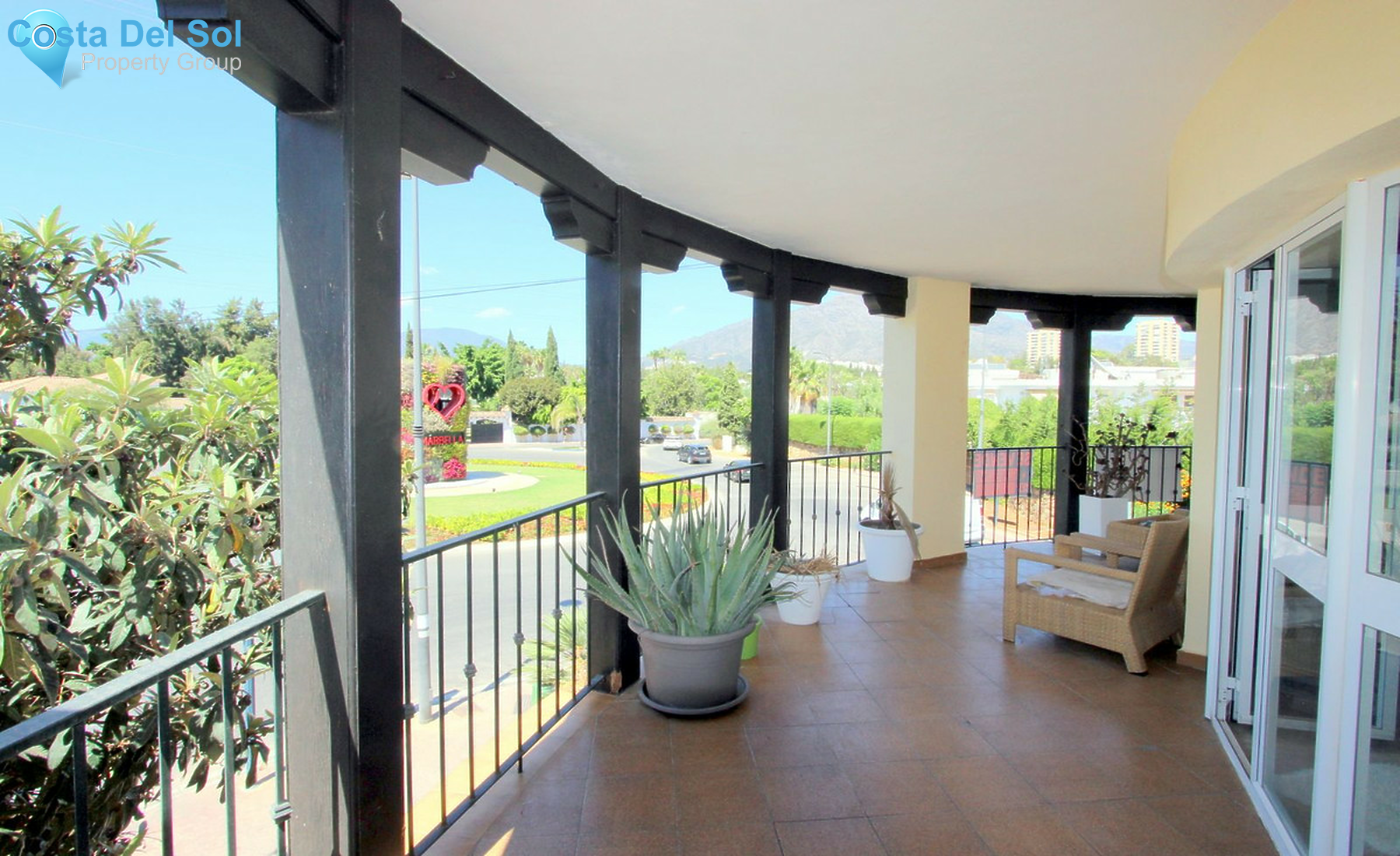 Middle Floor Apartment in Nueva Andalucía-1462744