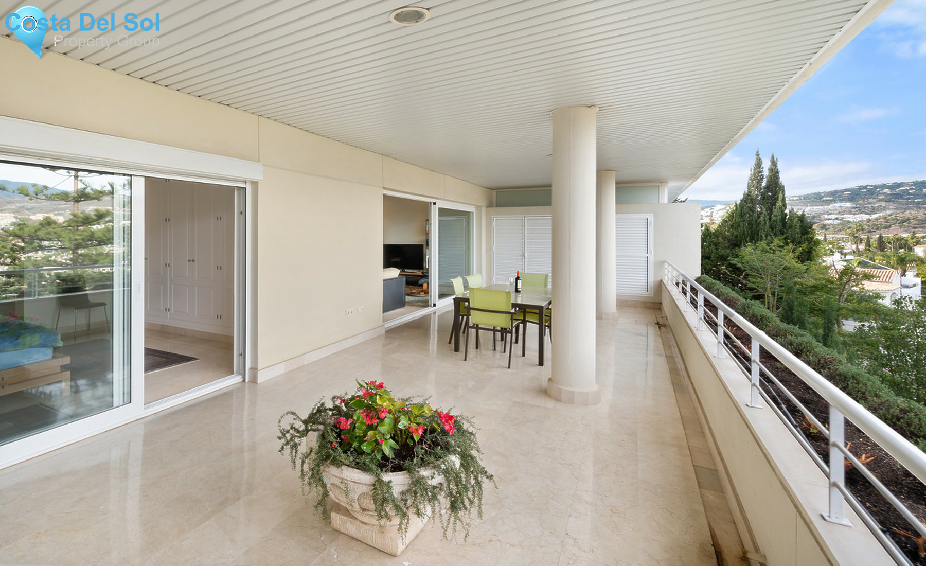 Middle Floor Apartment in Nueva Andalucía-1480154