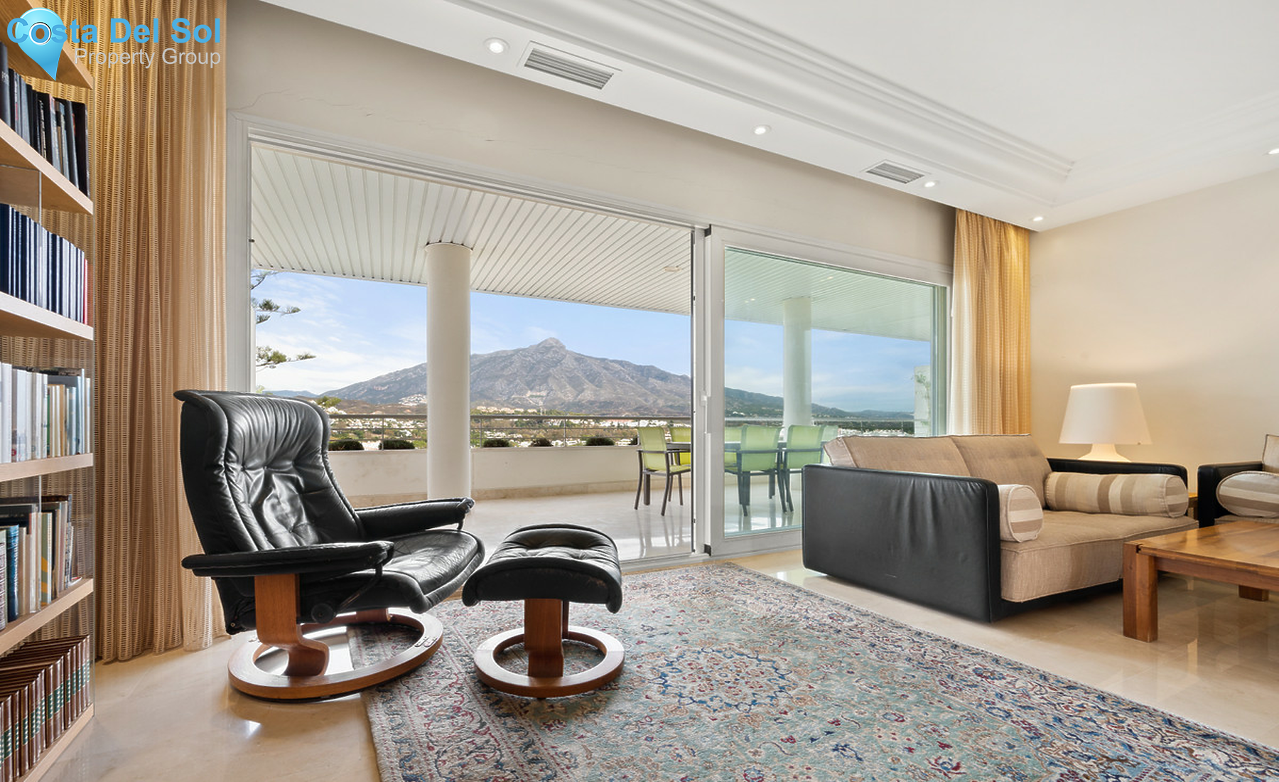 Middle Floor Apartment in Nueva Andalucía-1480151