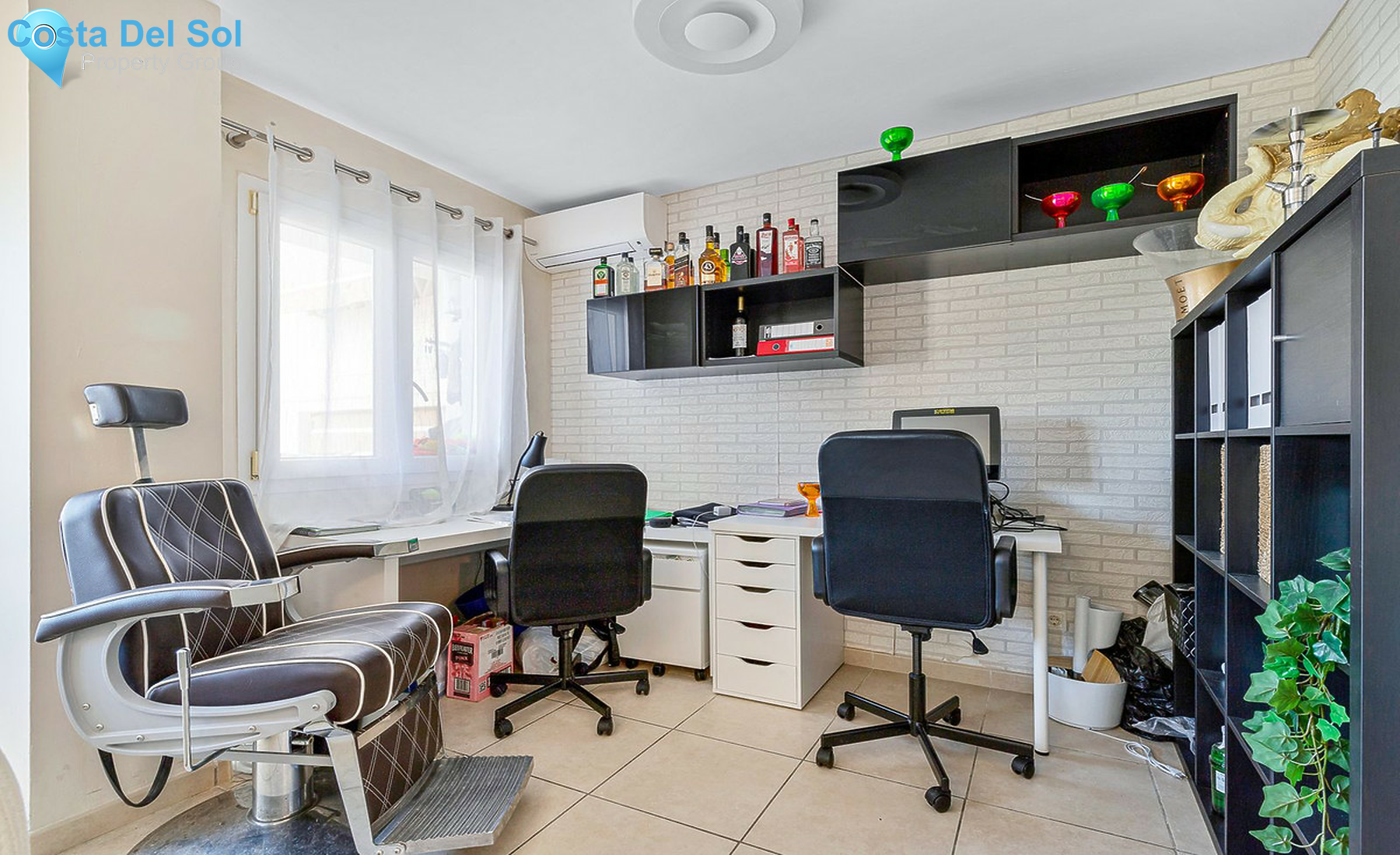 Middle Floor Apartment in Nueva Andalucía-1500535