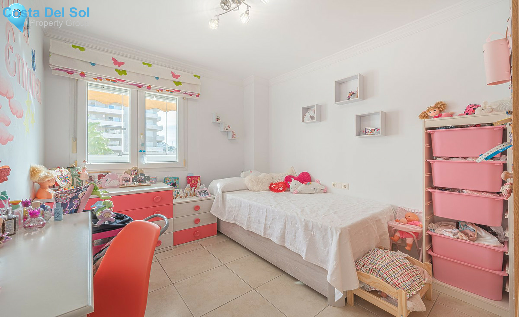 Middle Floor Apartment in Nueva Andalucía-1501403