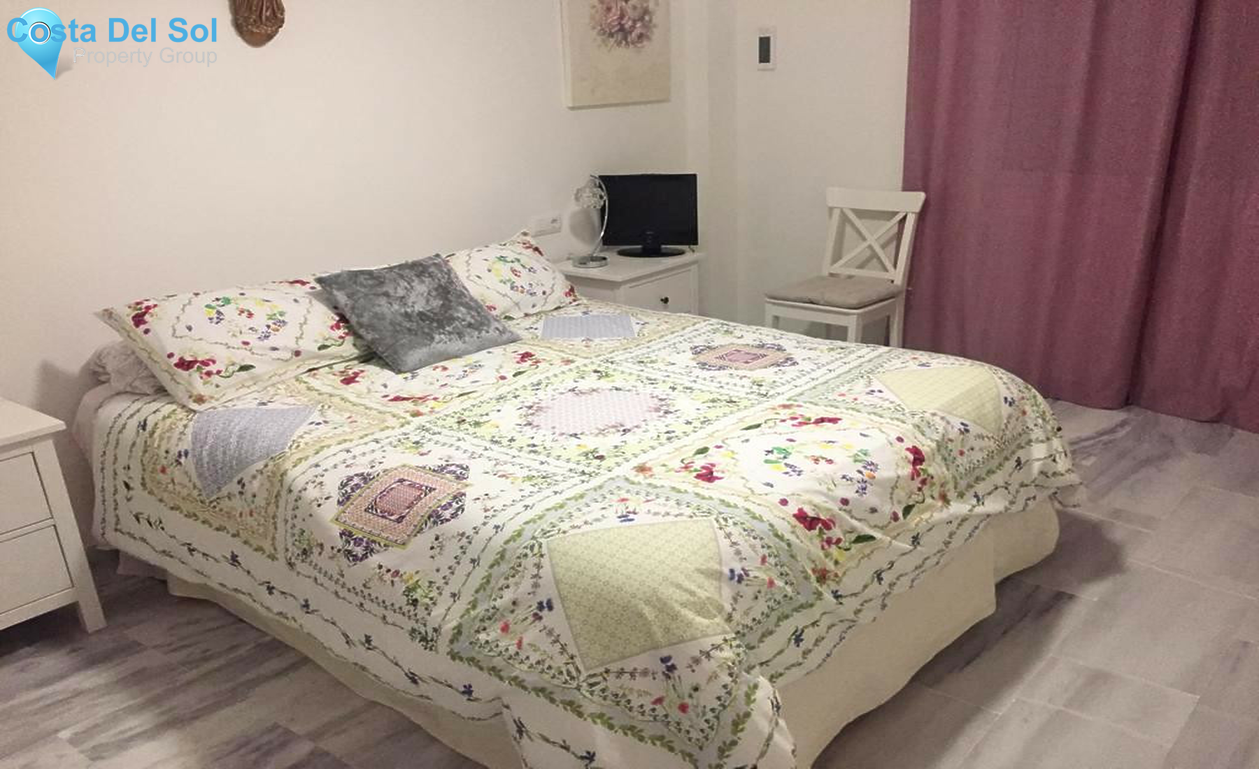 Middle Floor Apartment in Nueva Andalucía-1502964