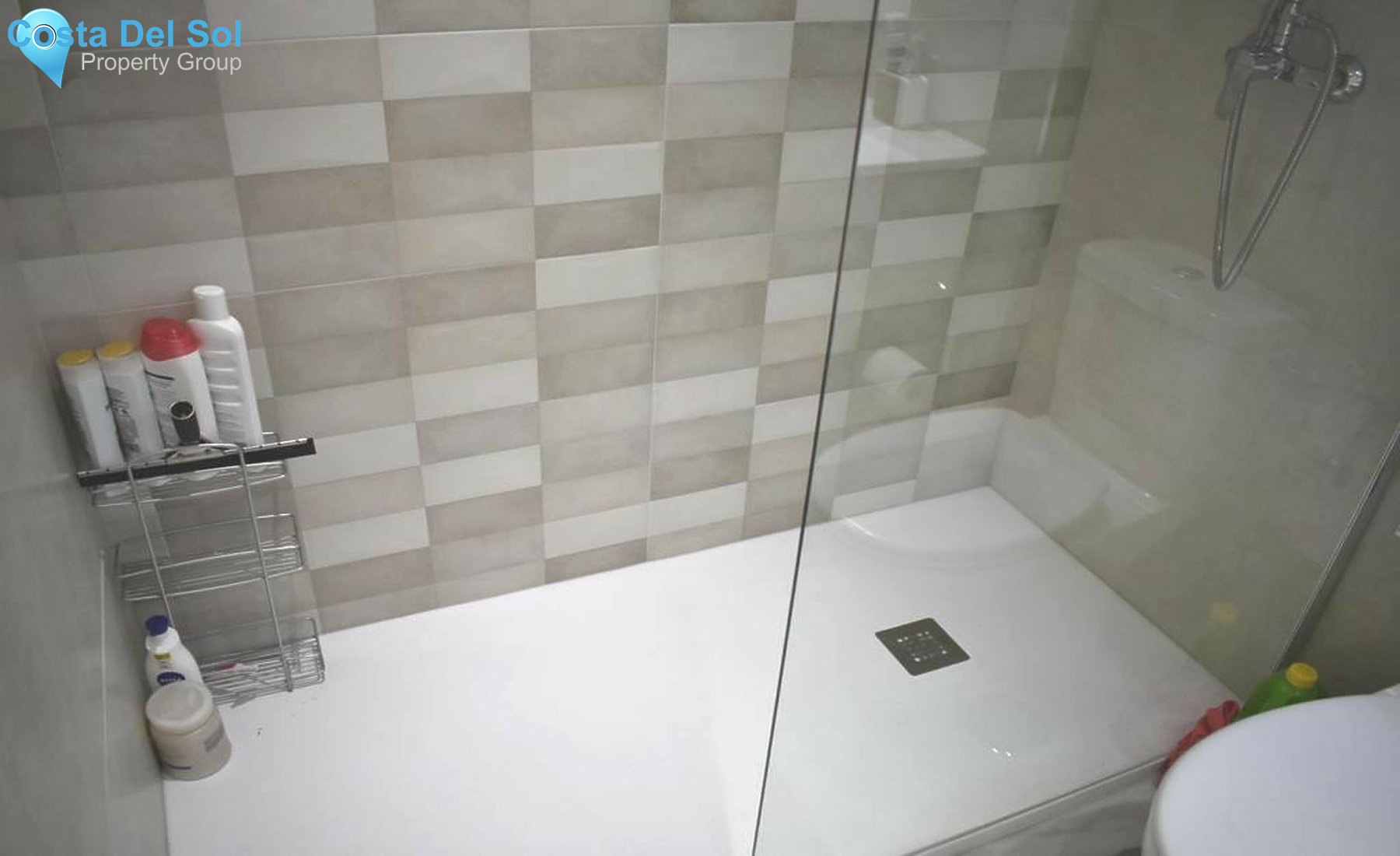 Middle Floor Apartment in Nueva Andalucía-1502973