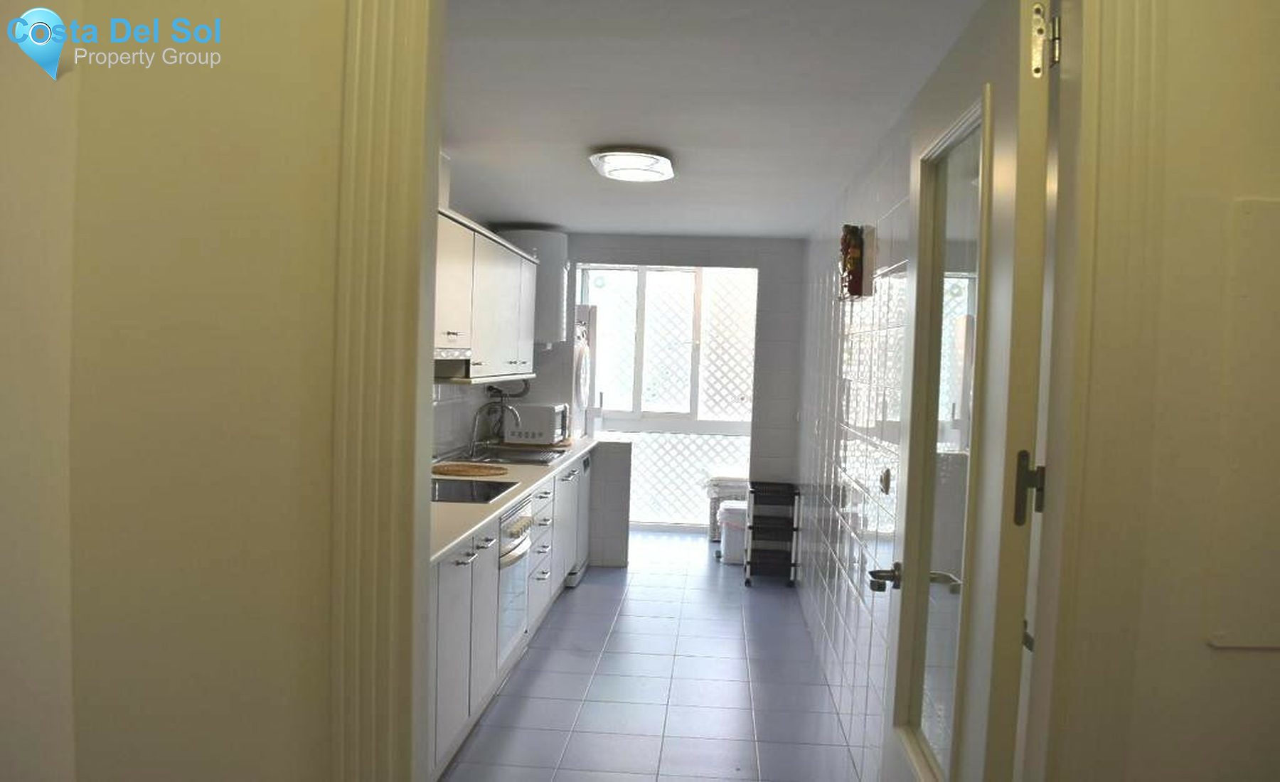 Middle Floor Apartment in Nueva Andalucía-1502962