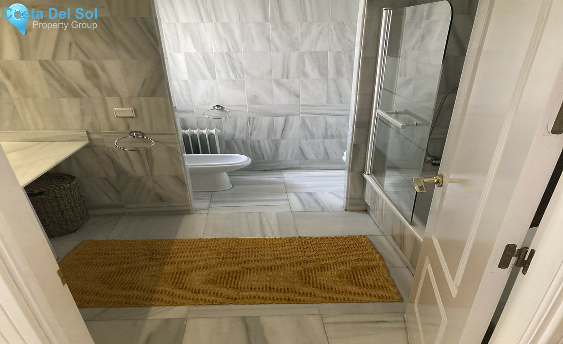Middle Floor Apartment in Nueva Andalucía-1509294