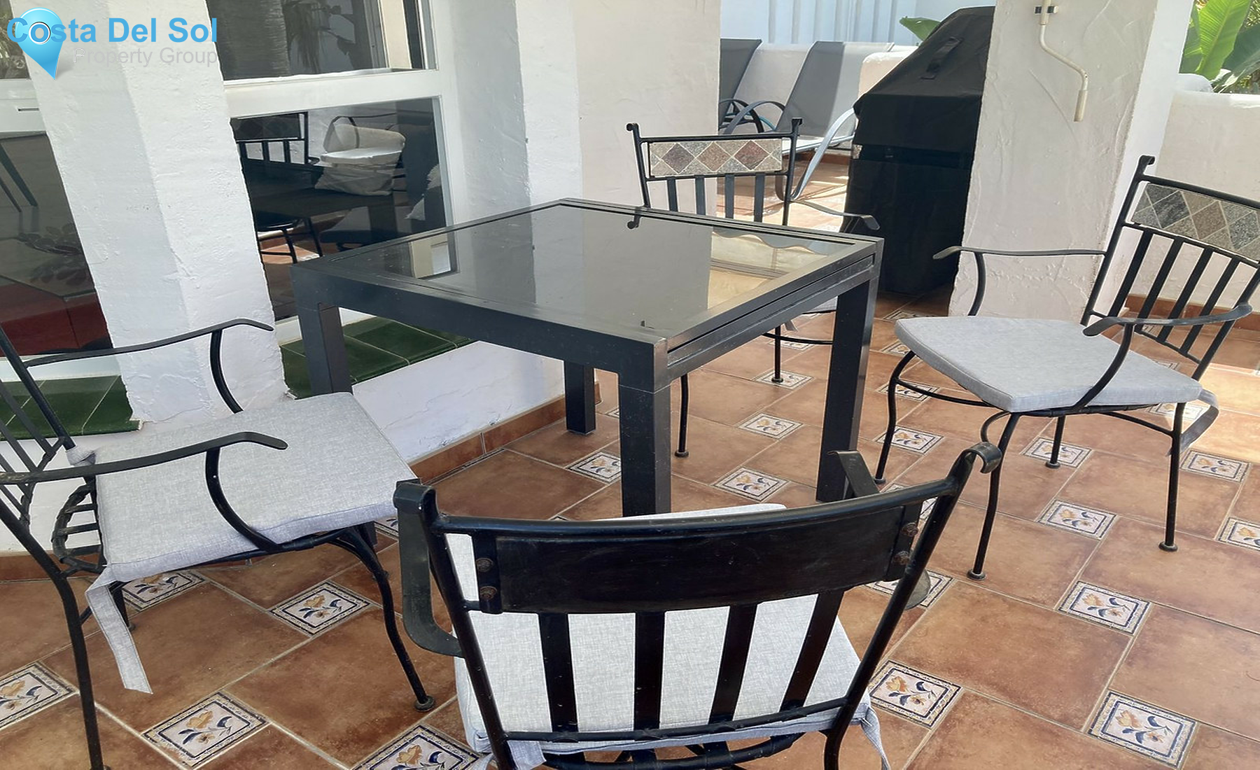 Middle Floor Apartment in Nueva Andalucía-1509292