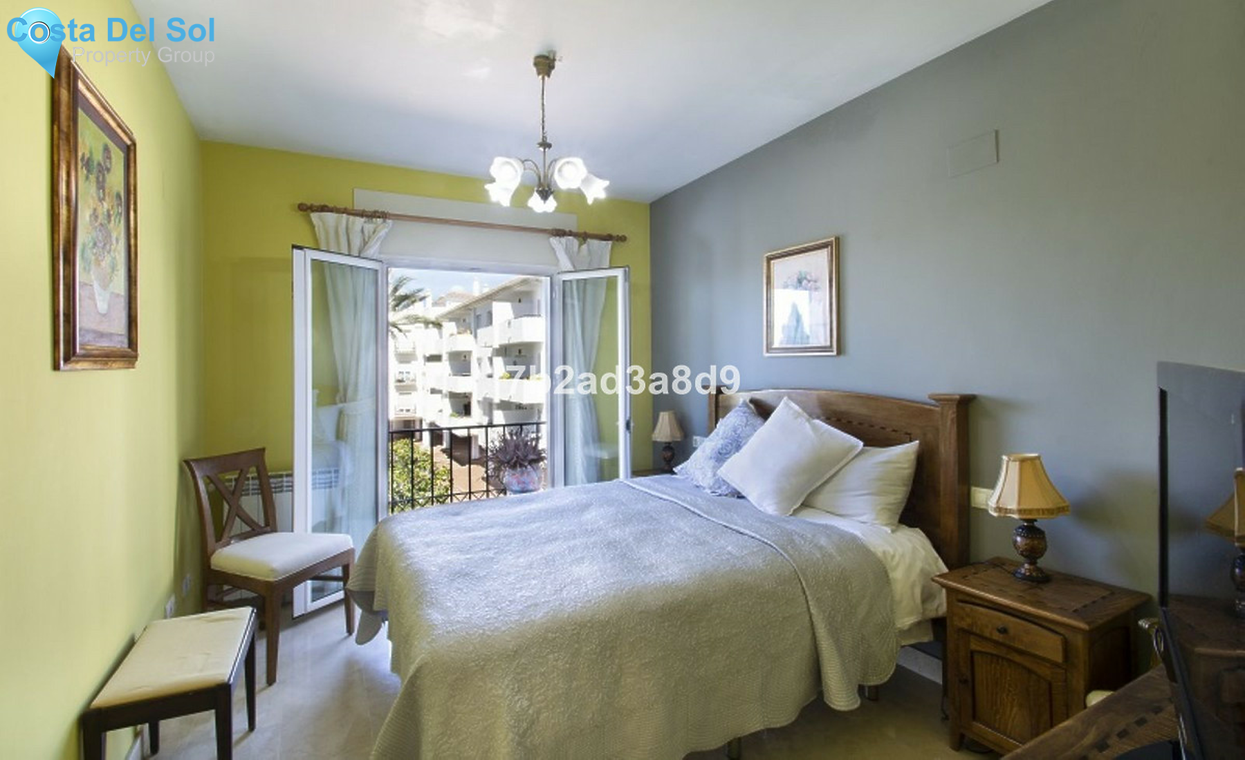 Middle Floor Apartment in Nueva Andalucía-1521794
