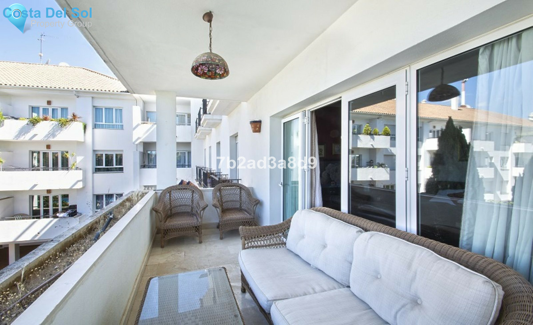 Middle Floor Apartment in Nueva Andalucía-1521798