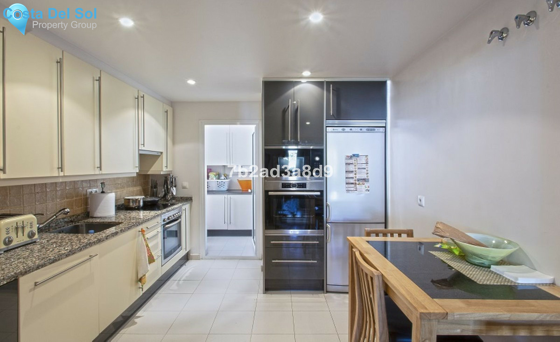 Middle Floor Apartment in Nueva Andalucía-1521788