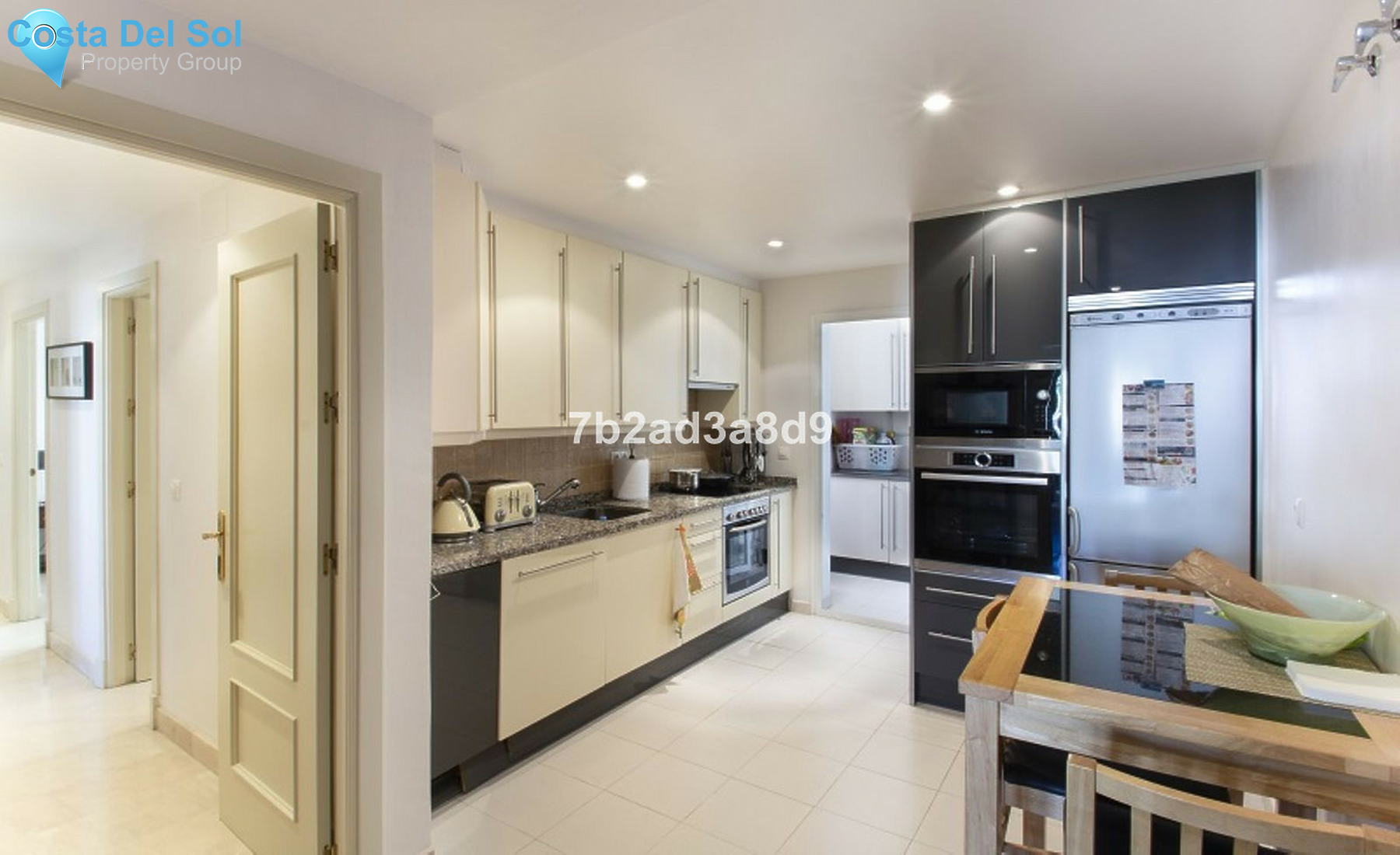 Middle Floor Apartment in Nueva Andalucía-1521790