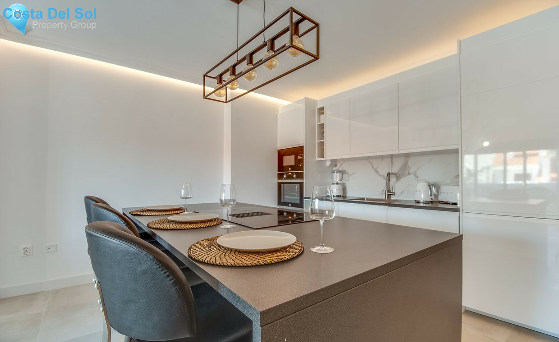 Middle Floor Apartment in Nueva Andalucía-1526018