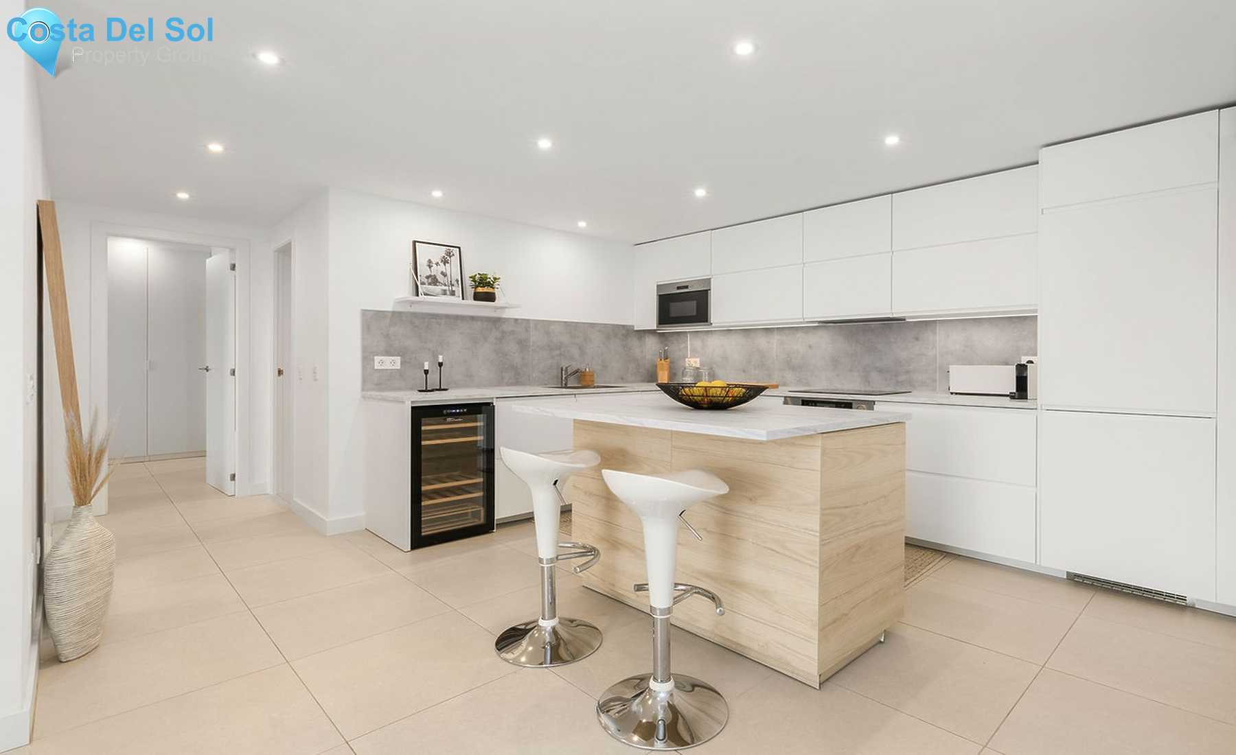 Middle Floor Apartment in Nueva Andalucía-1535763