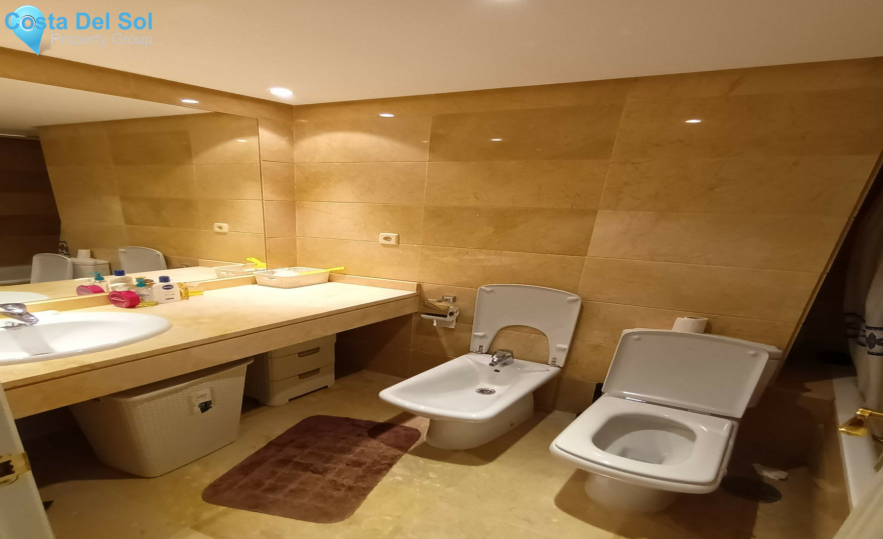 Middle Floor Apartment in Nueva Andalucía-1536245