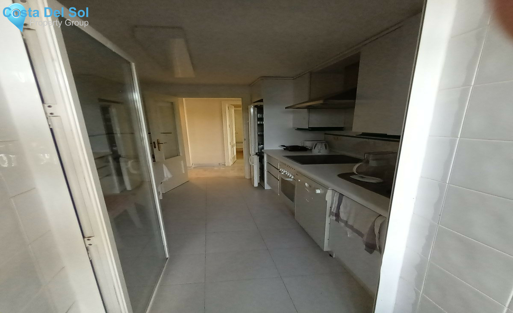 Middle Floor Apartment in Nueva Andalucía-1536239