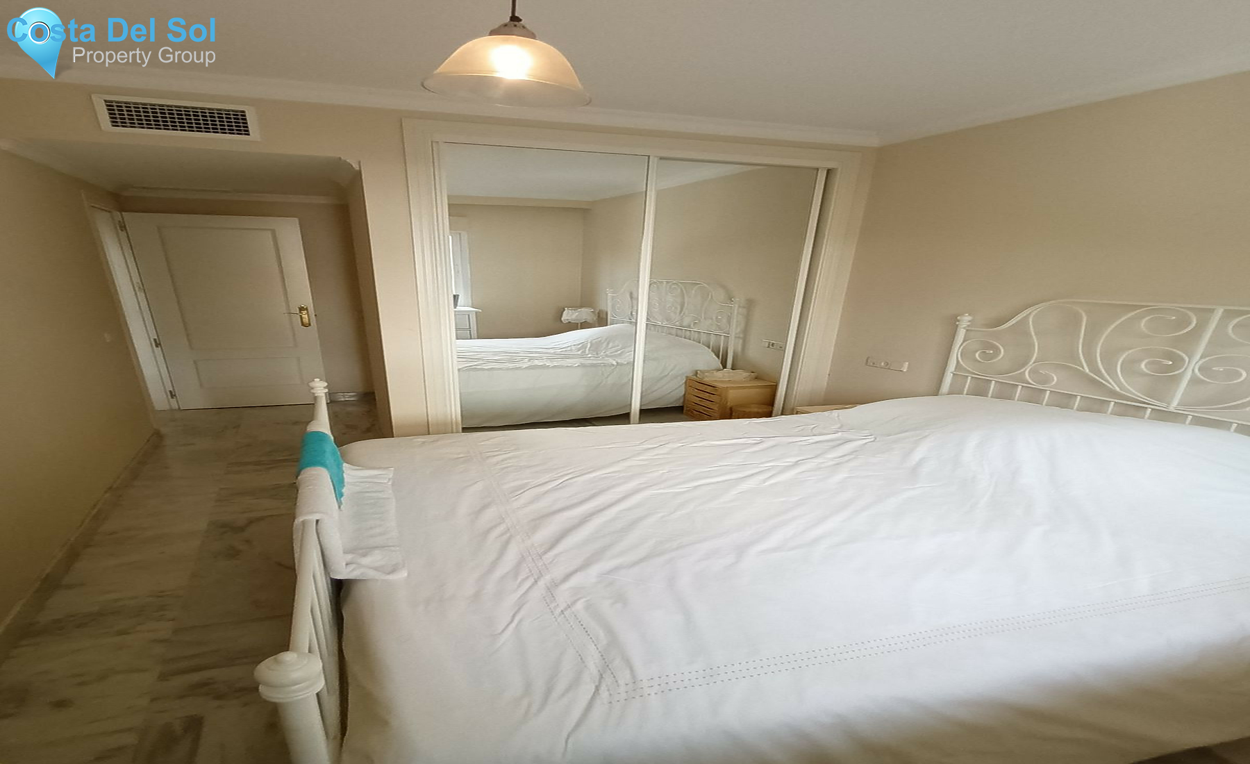Middle Floor Apartment in Nueva Andalucía-1536243