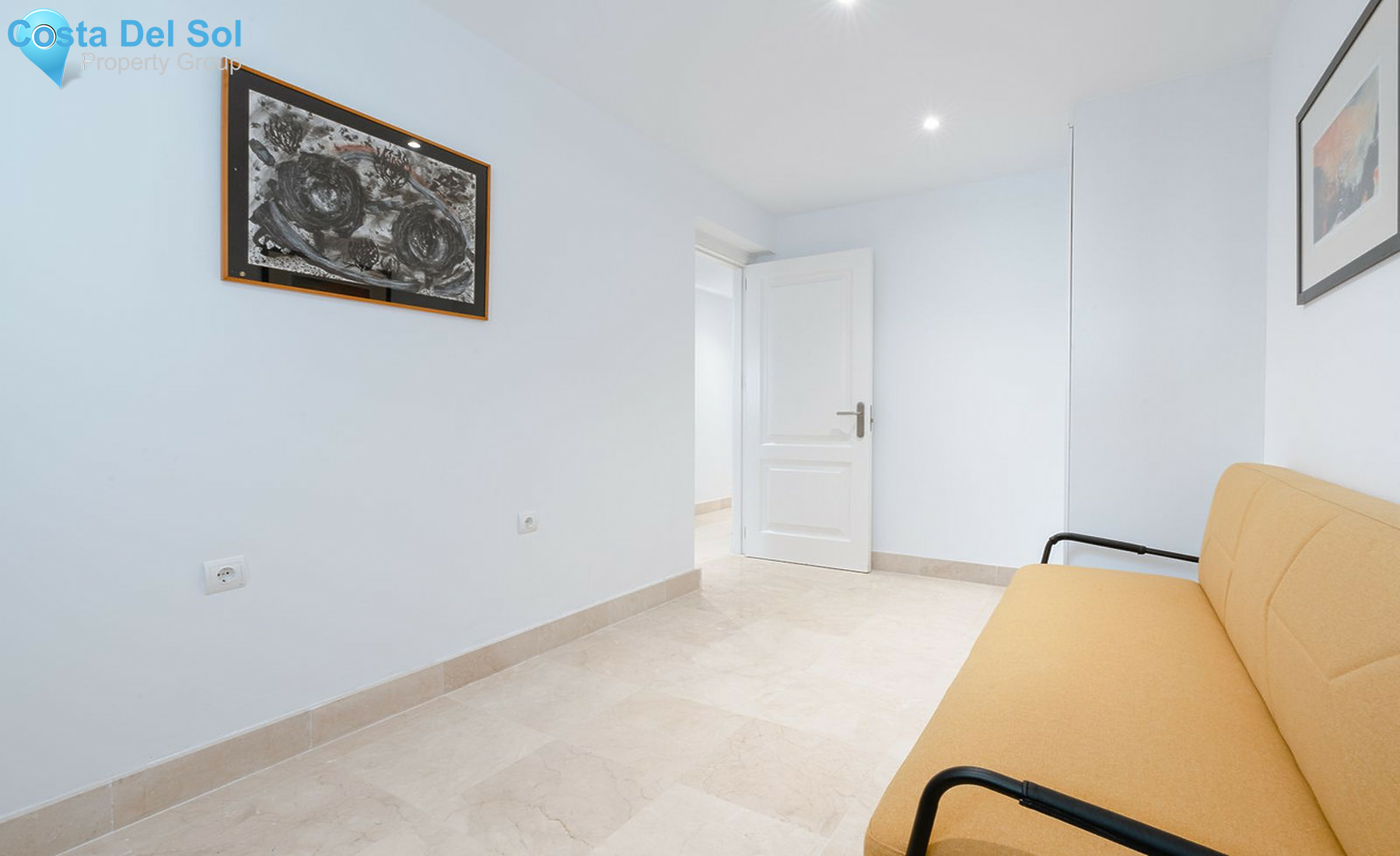 Middle Floor Apartment in Nueva Andalucía-1540894