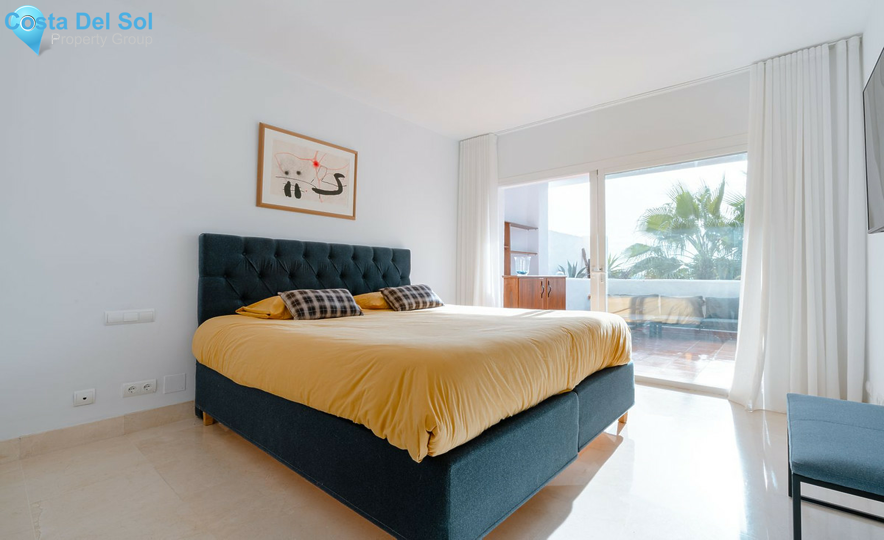 Middle Floor Apartment in Nueva Andalucía-1540896