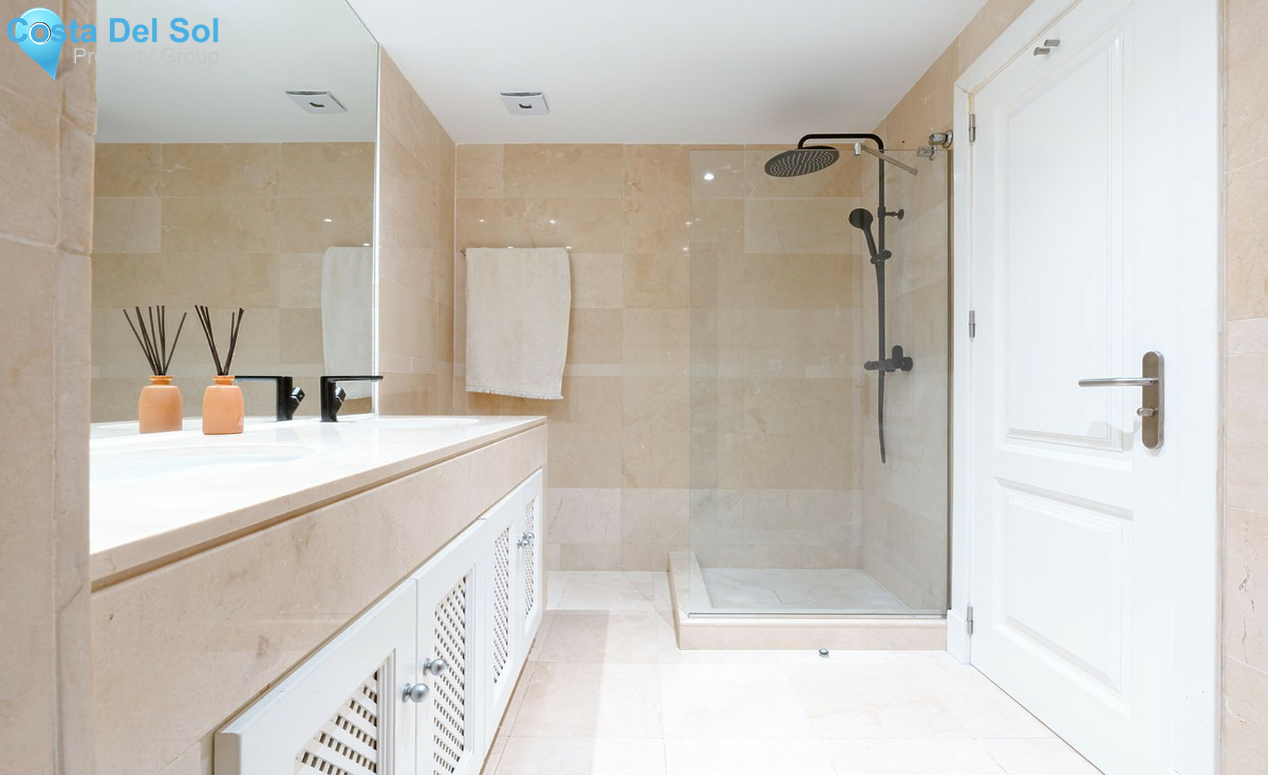 Middle Floor Apartment in Nueva Andalucía-1540898