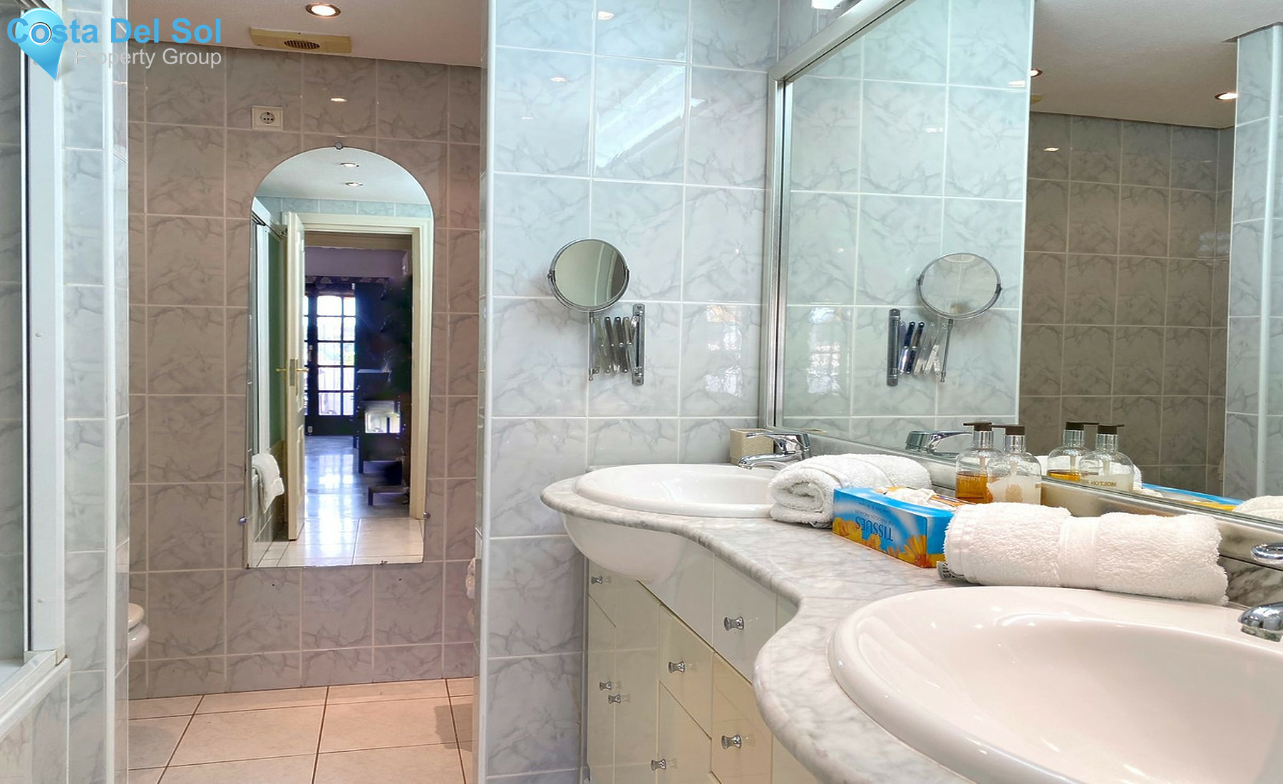 Middle Floor Apartment in Nueva Andalucía-1540962