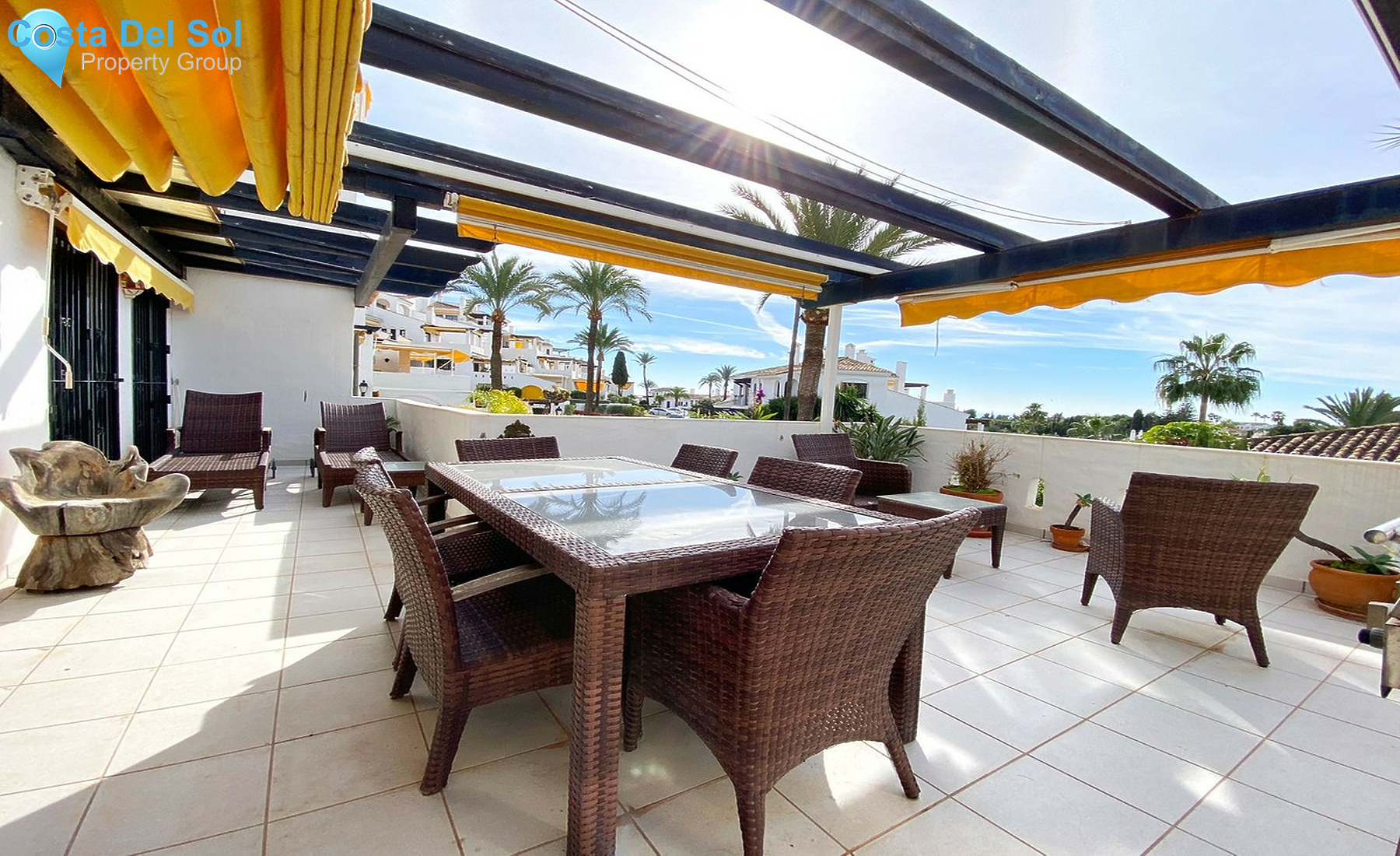 Middle Floor Apartment in Nueva Andalucía-1540965