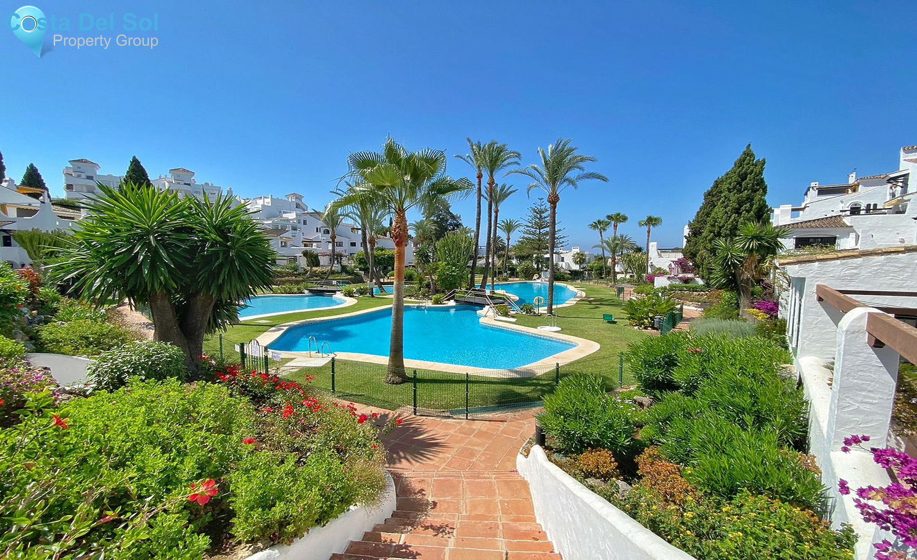 Middle Floor Apartment in Nueva Andalucía-1540952