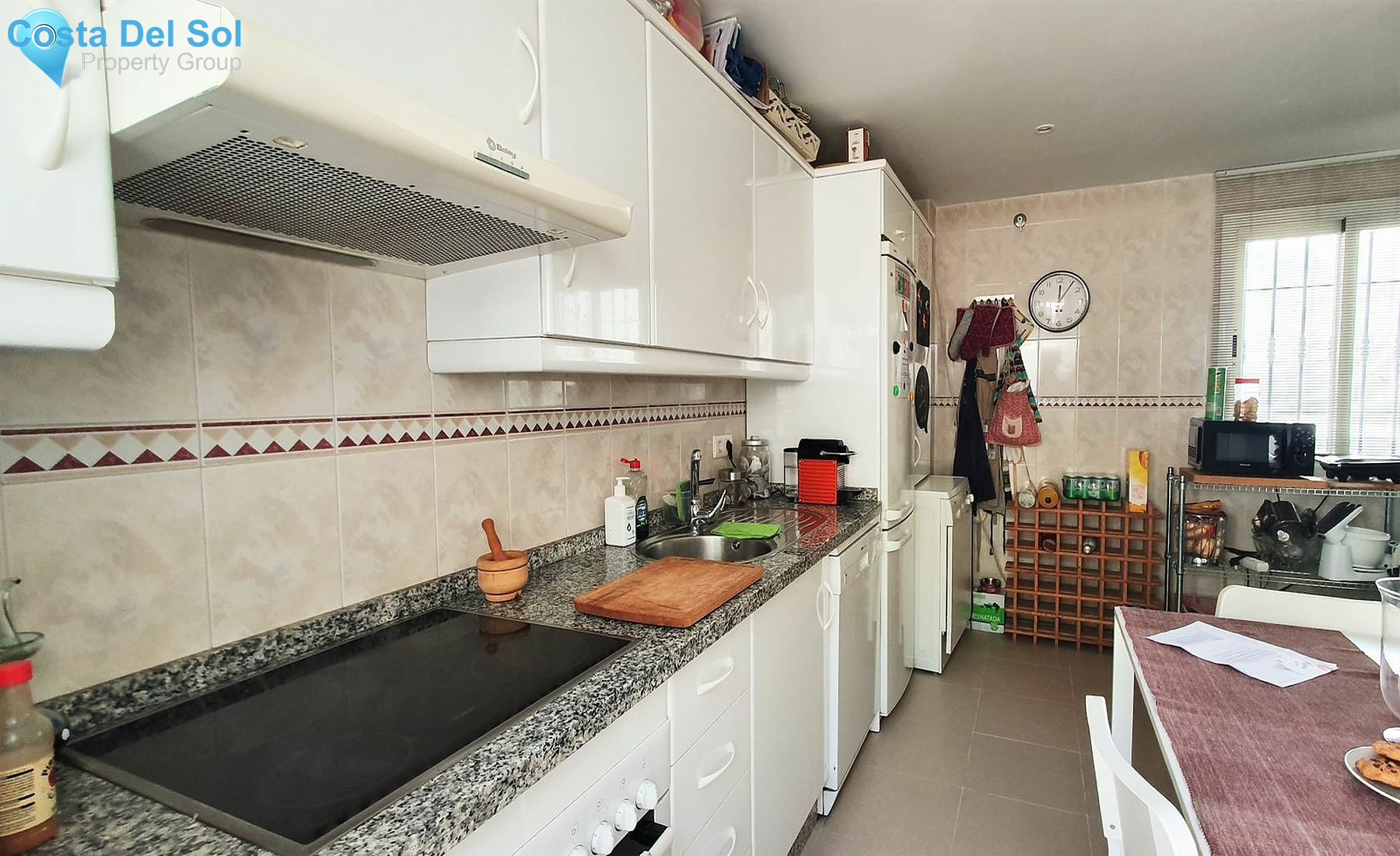 Middle Floor Apartment in Nueva Andalucía-1127012
